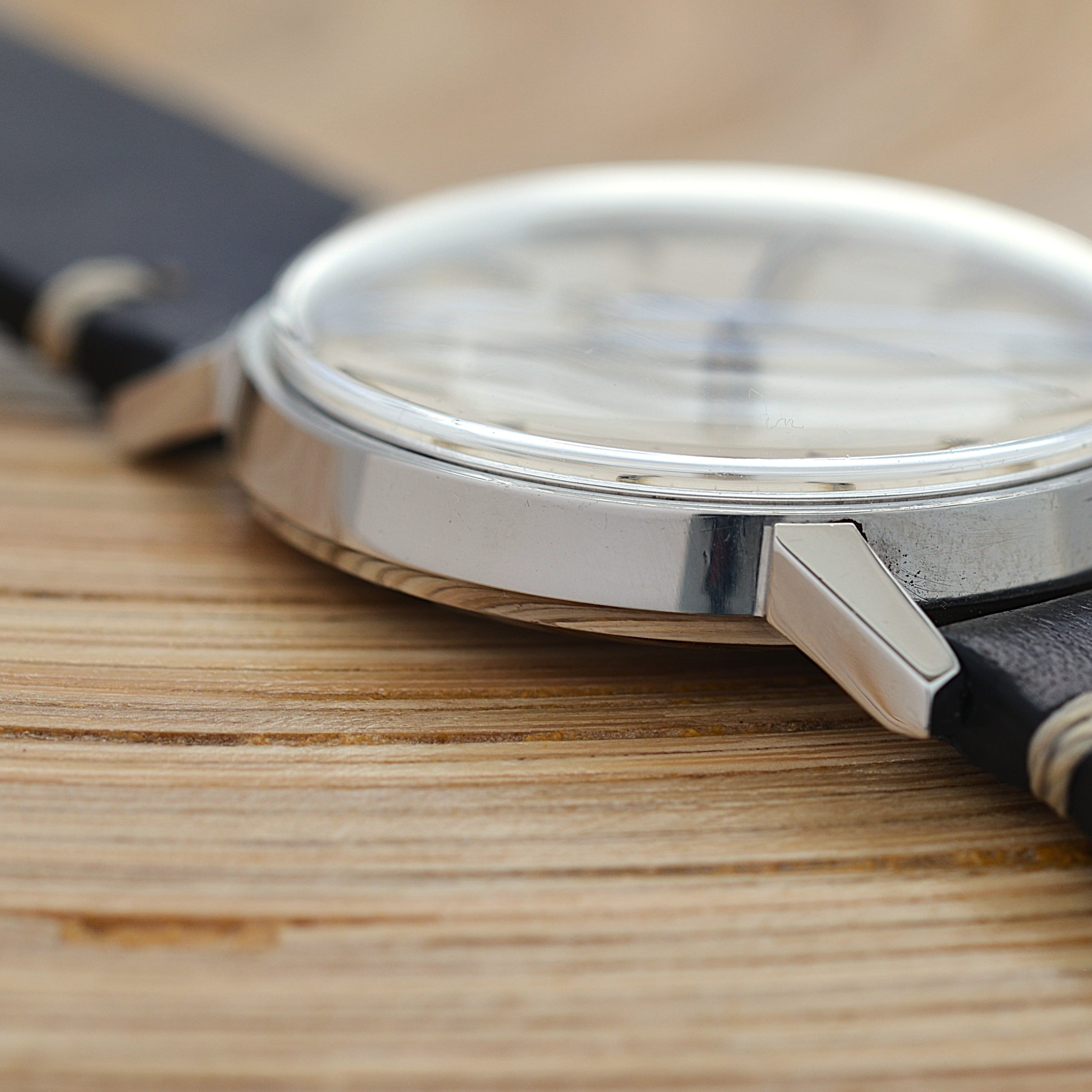 [Omega] 歐米茄日內瓦 SS 圓形銀帶正品扣