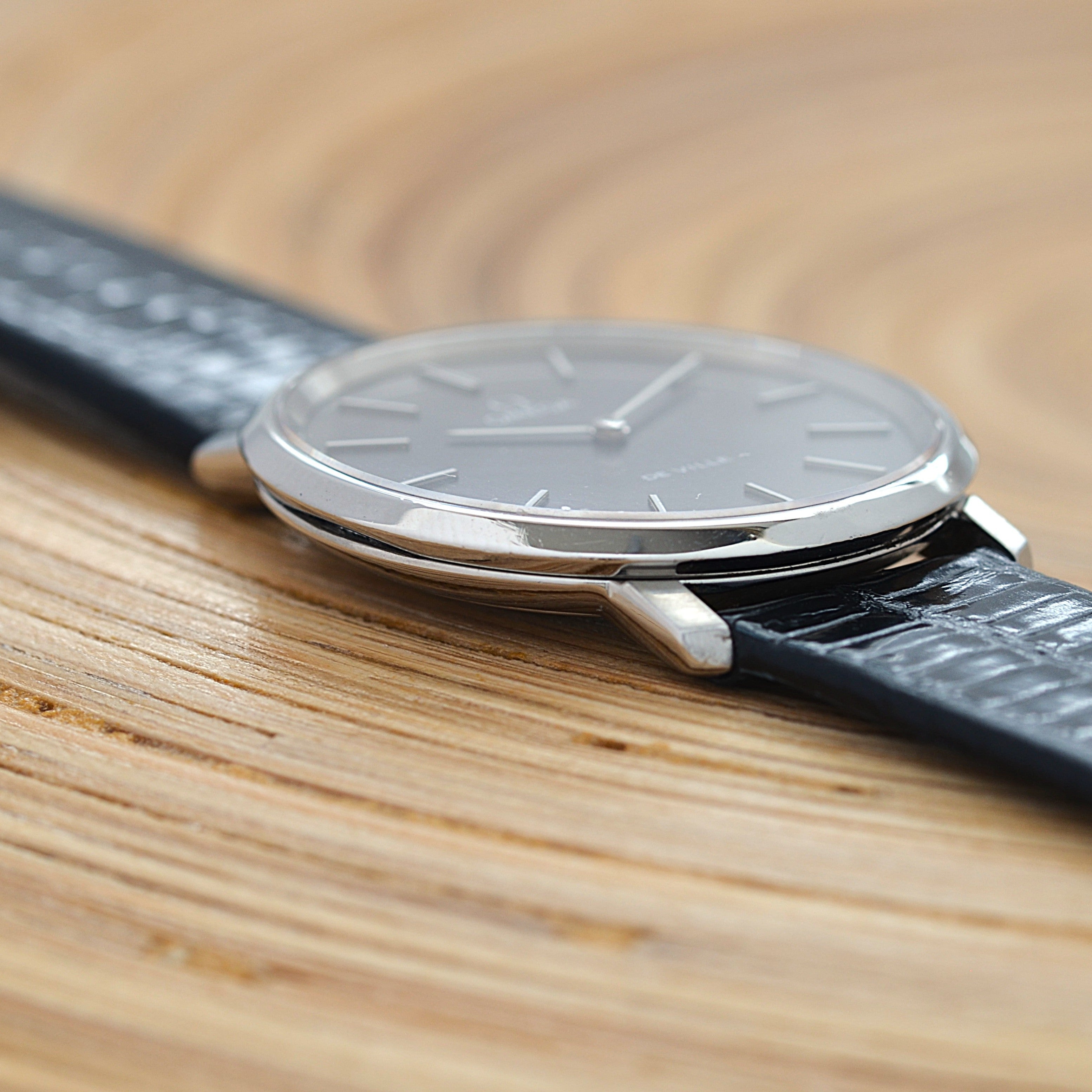 [歐米茄] 歐米茄碟飛系列 SS 圓灰 附正品扣