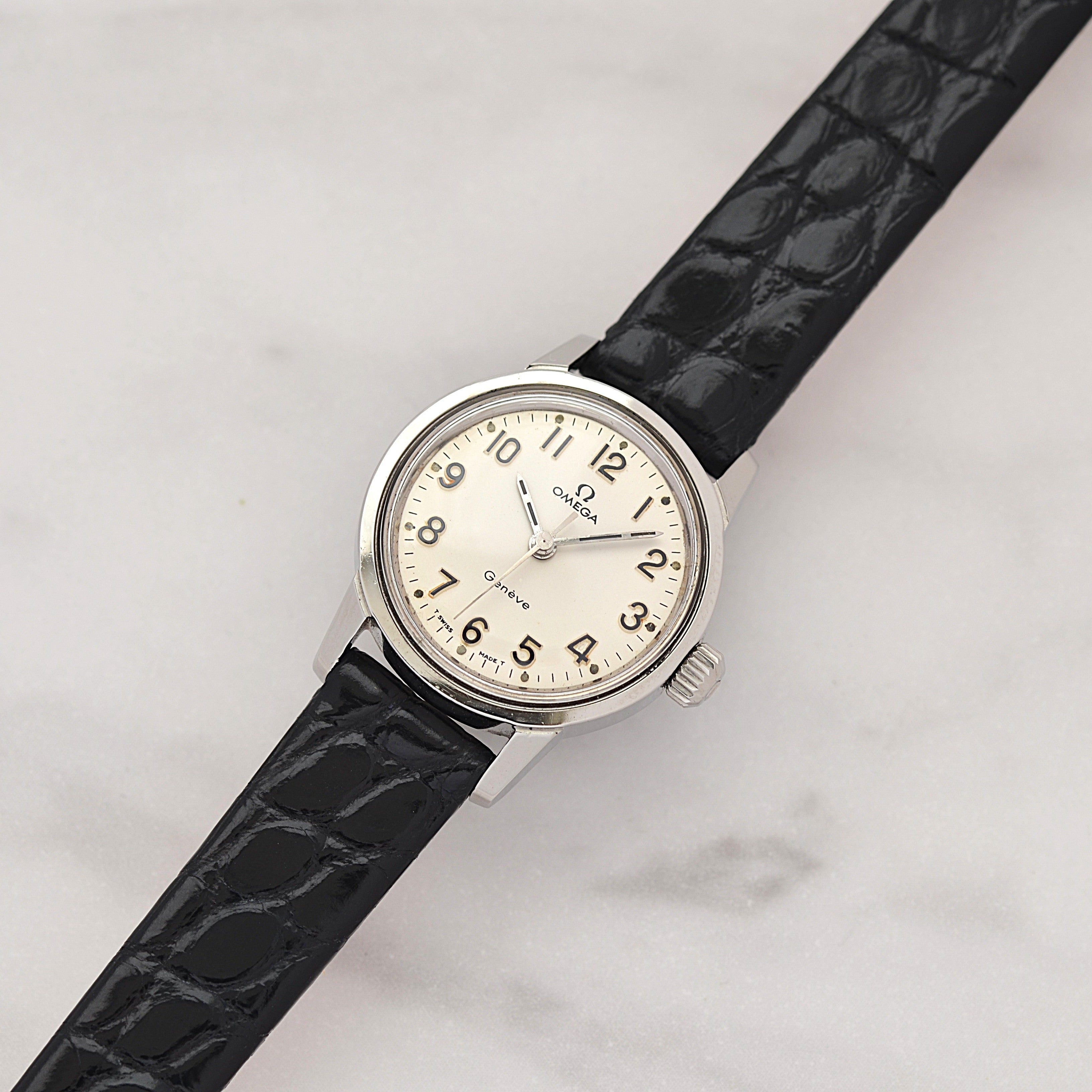 [Omega] 歐米茄日內瓦系列不鏽鋼圓形銀色阿拉伯數位直立錶盤腕錶，附原廠錶扣