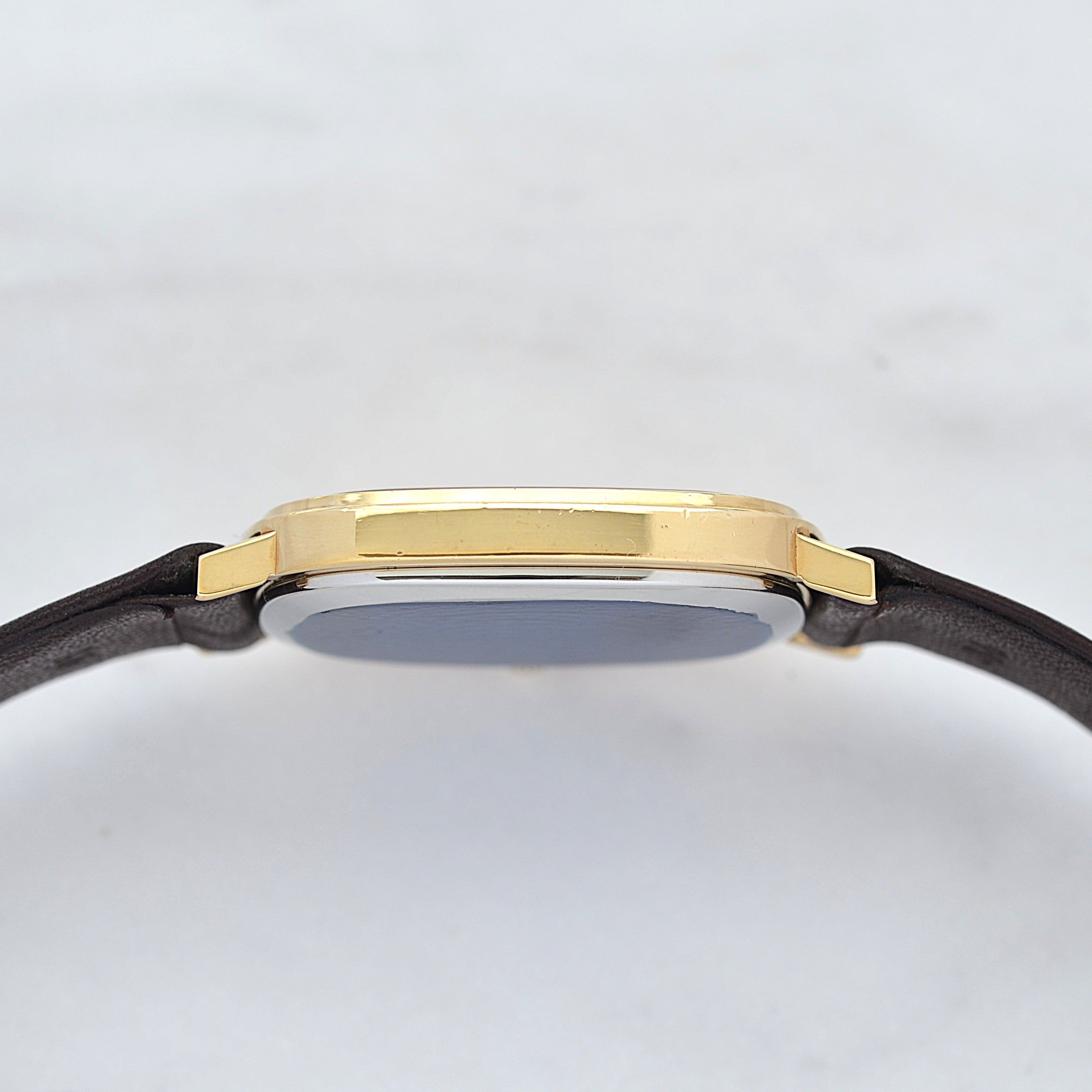 [Omega] 歐米茄碟飛系列GP橢圓形錶殼金色全新庫存