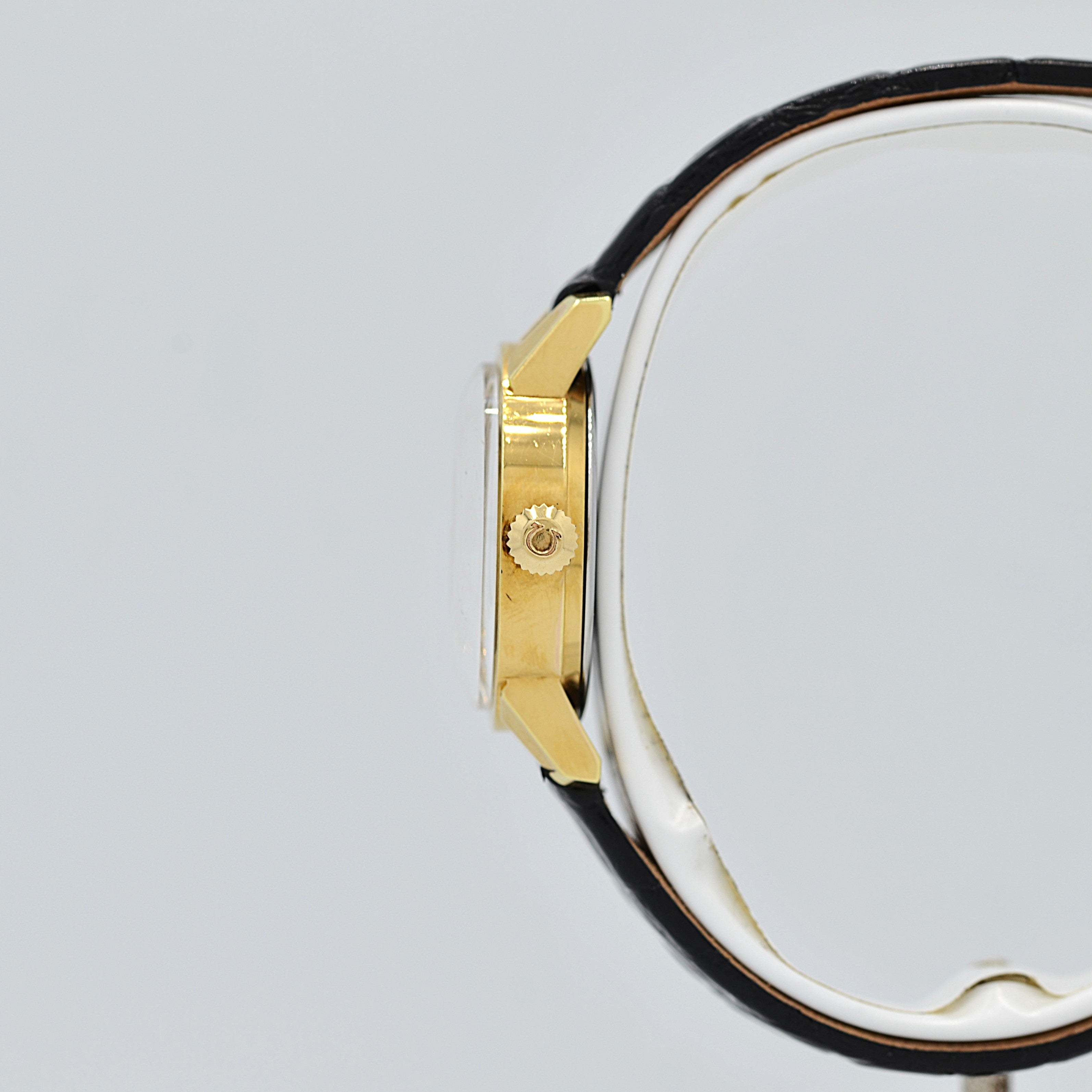 [Omega] 歐米茄日內瓦系列GP圓形銀直式阿拉伯數位時標腕錶，附原廠錶扣