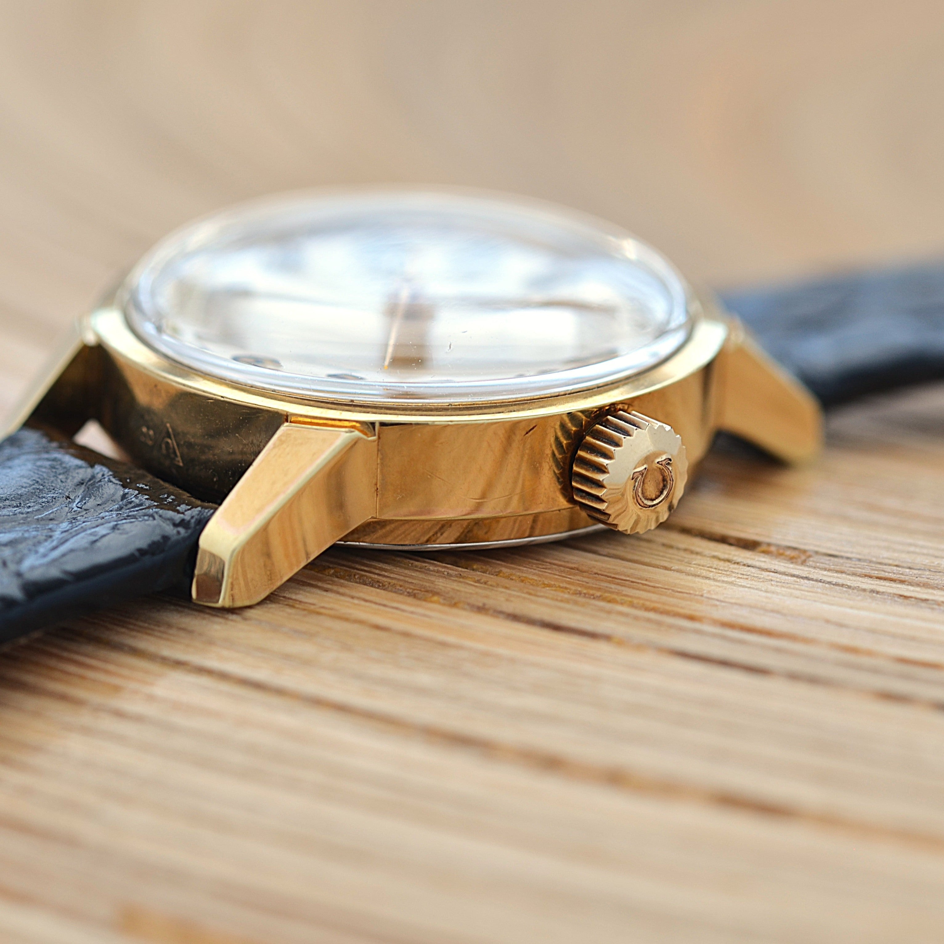 [Omega] 歐米茄日內瓦系列GP圓形銀直式阿拉伯數位時標腕錶，附原廠錶扣