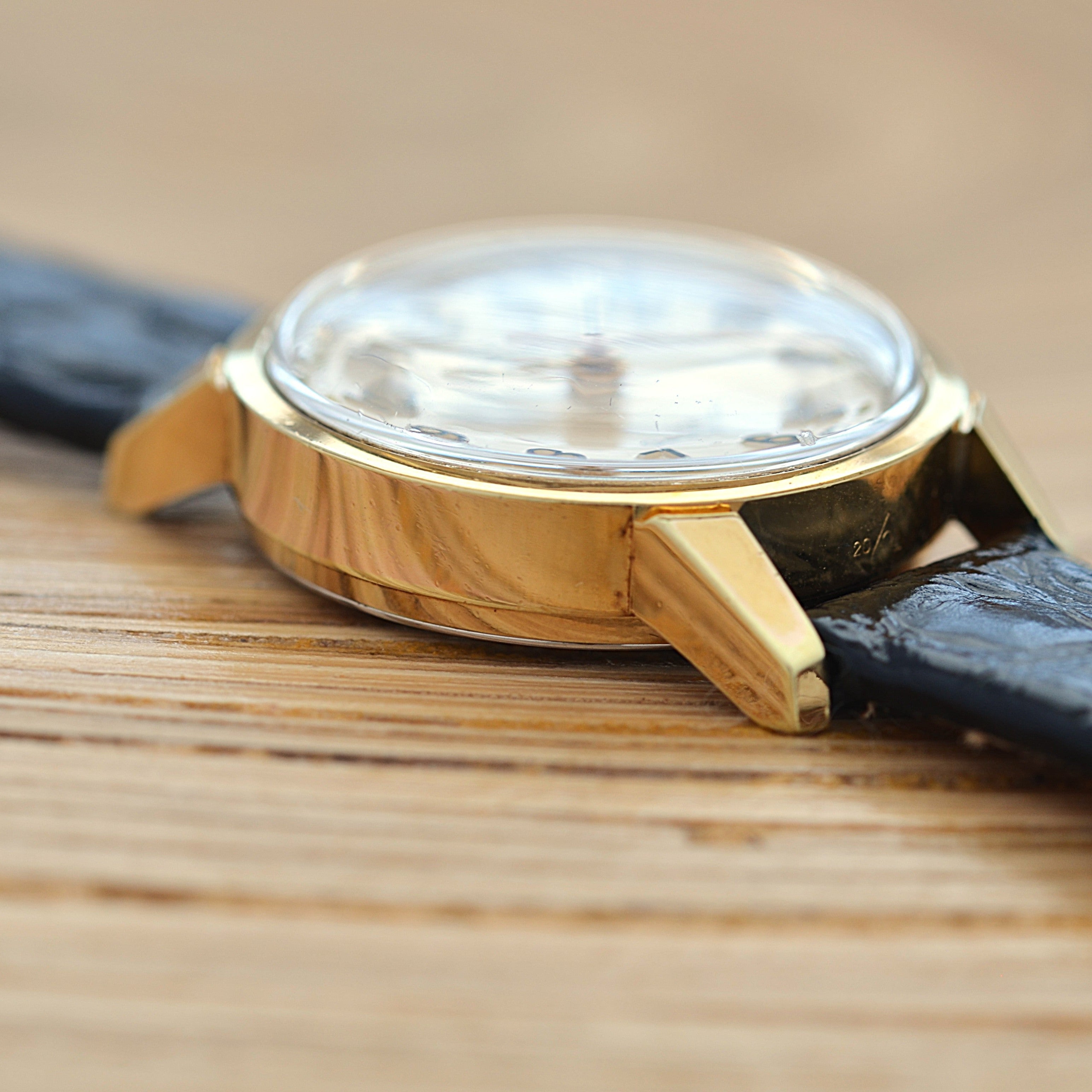 [Omega] 歐米茄日內瓦系列GP圓形銀直式阿拉伯數位時標腕錶，附原廠錶扣