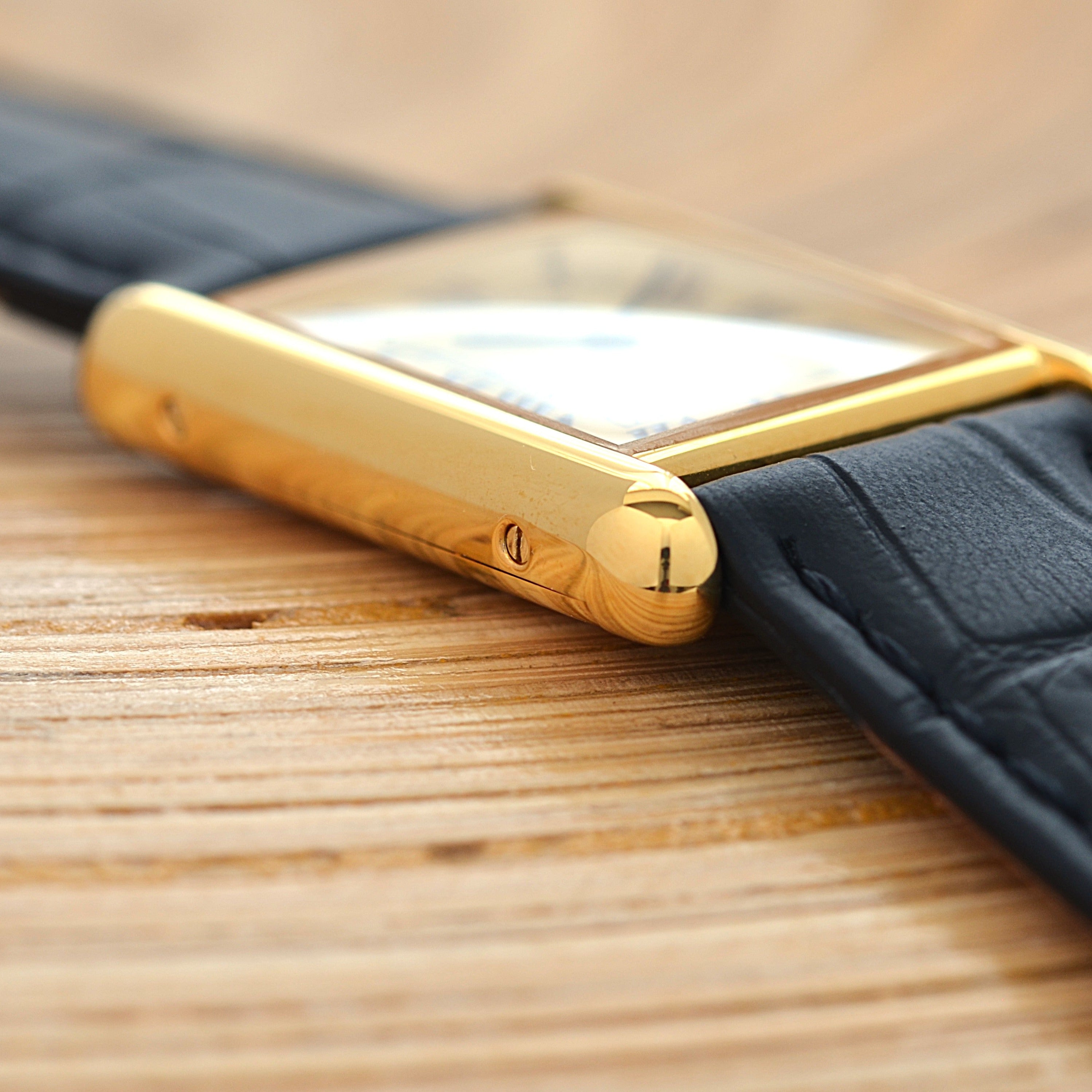 【Cartier】カルティエ マストタンクLM アイボリーローマ 手巻き 永久保証書付き