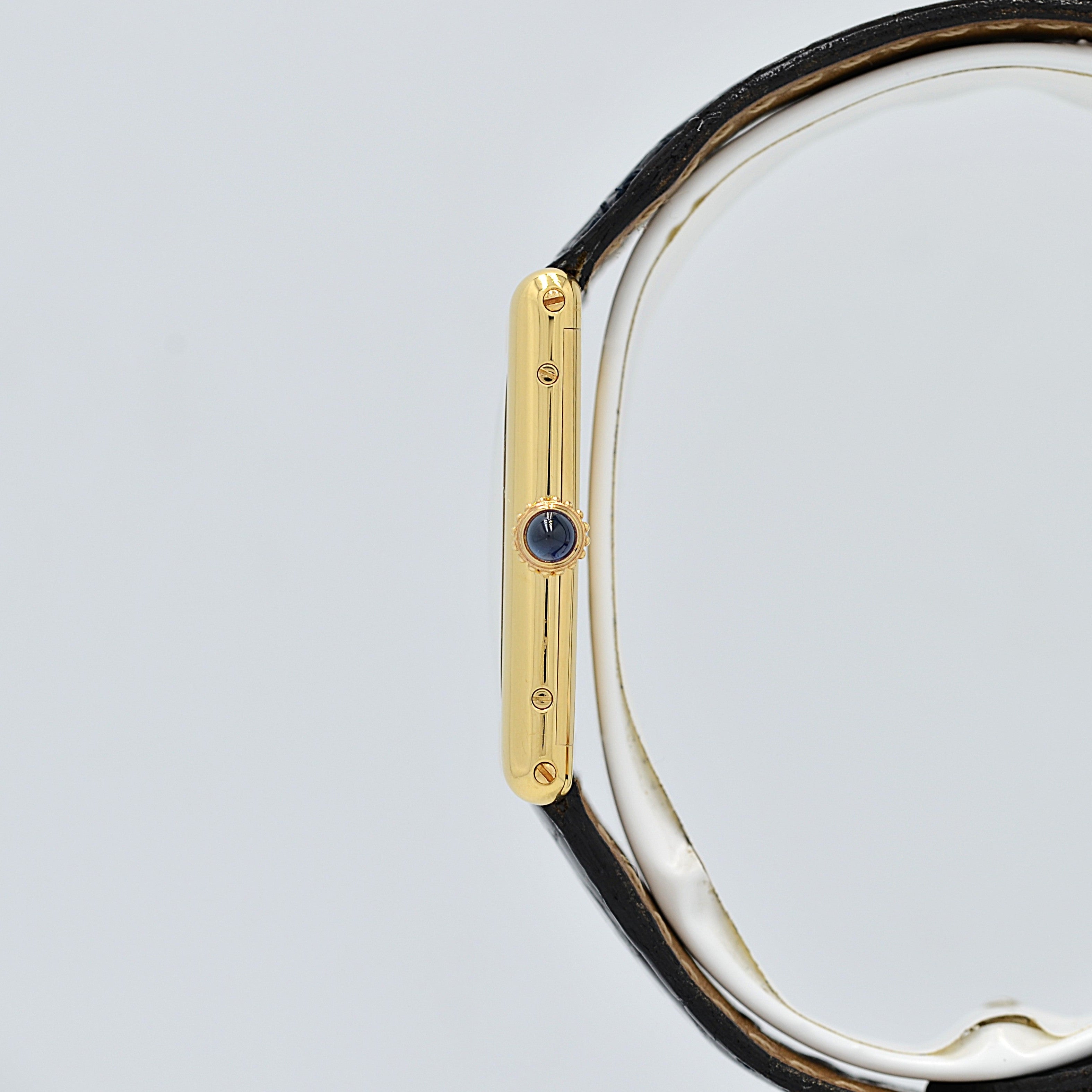 【Cartier】カルティエ タンクルイカルティエLM 18KYG エクストラフラット カルティエコンプリートサービス済み 純正18金製Dバックル、国際保証書付き