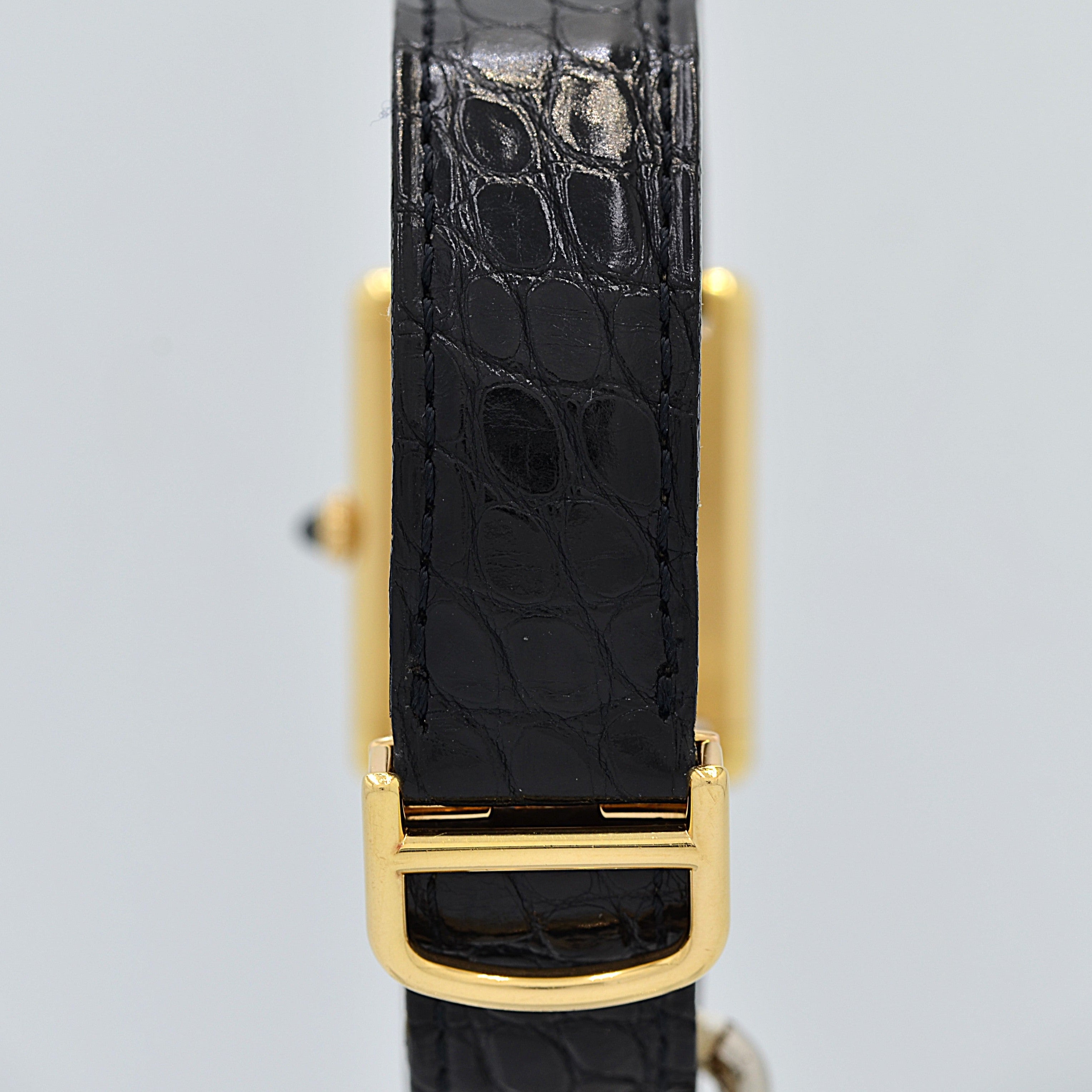 【Cartier】カルティエ タンクルイカルティエLM 18KYG エクストラフラット カルティエコンプリートサービス済み 純正18金製Dバックル、国際保証書付き