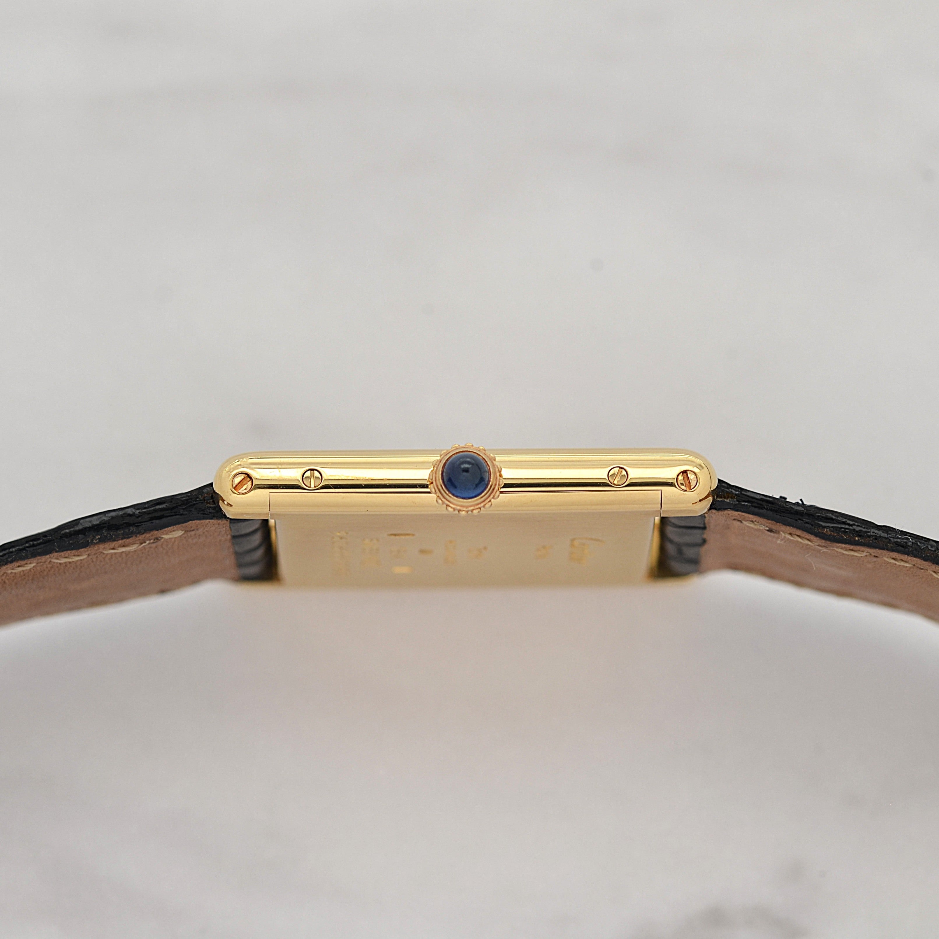 【Cartier】カルティエ タンクルイカルティエLM 18KYG エクストラフラット カルティエコンプリートサービス済み 純正18金製Dバックル、国際保証書付き