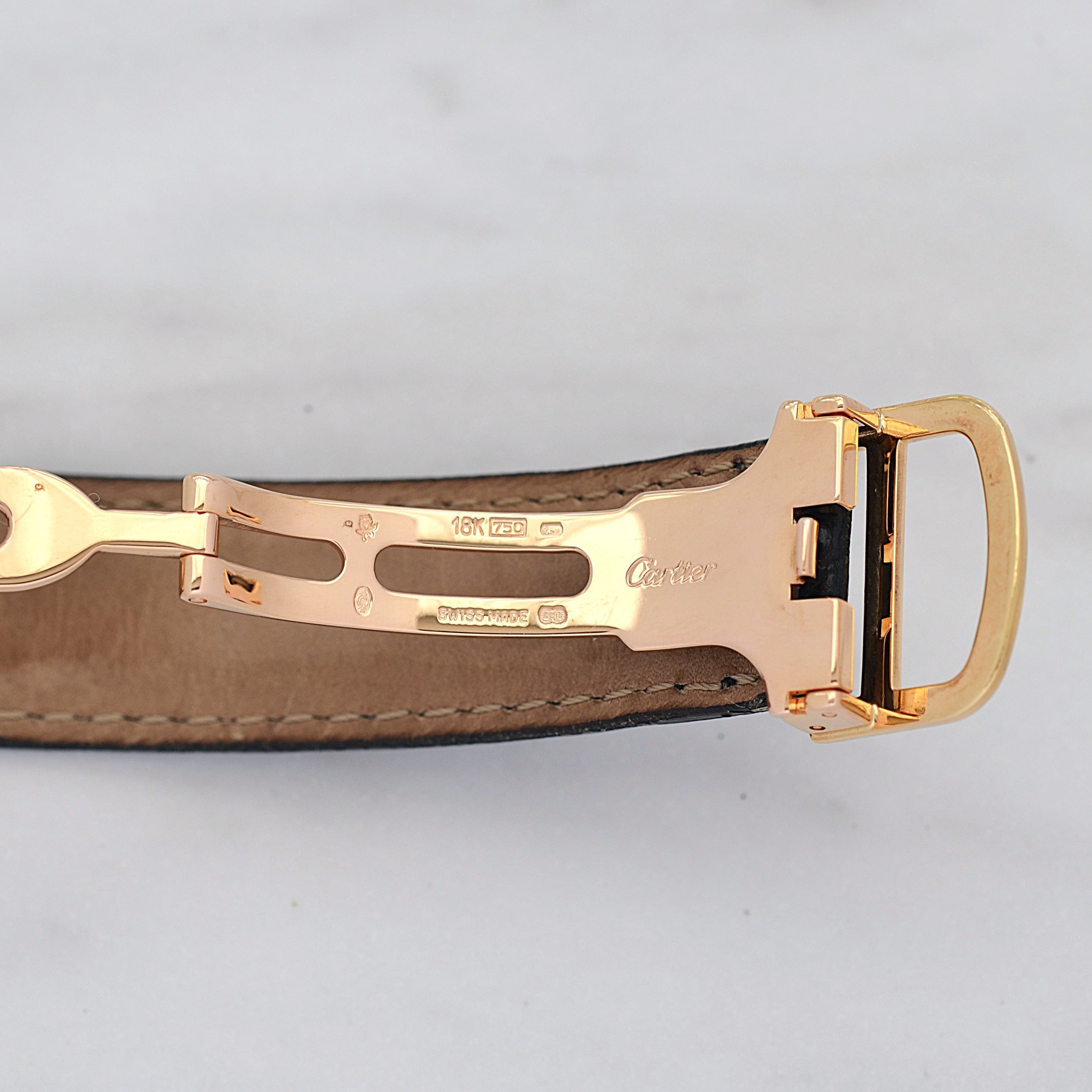 【Cartier】カルティエ タンクルイカルティエLM 18KYG エクストラフラット カルティエコンプリートサービス済み 純正18金製Dバックル、国際保証書付き