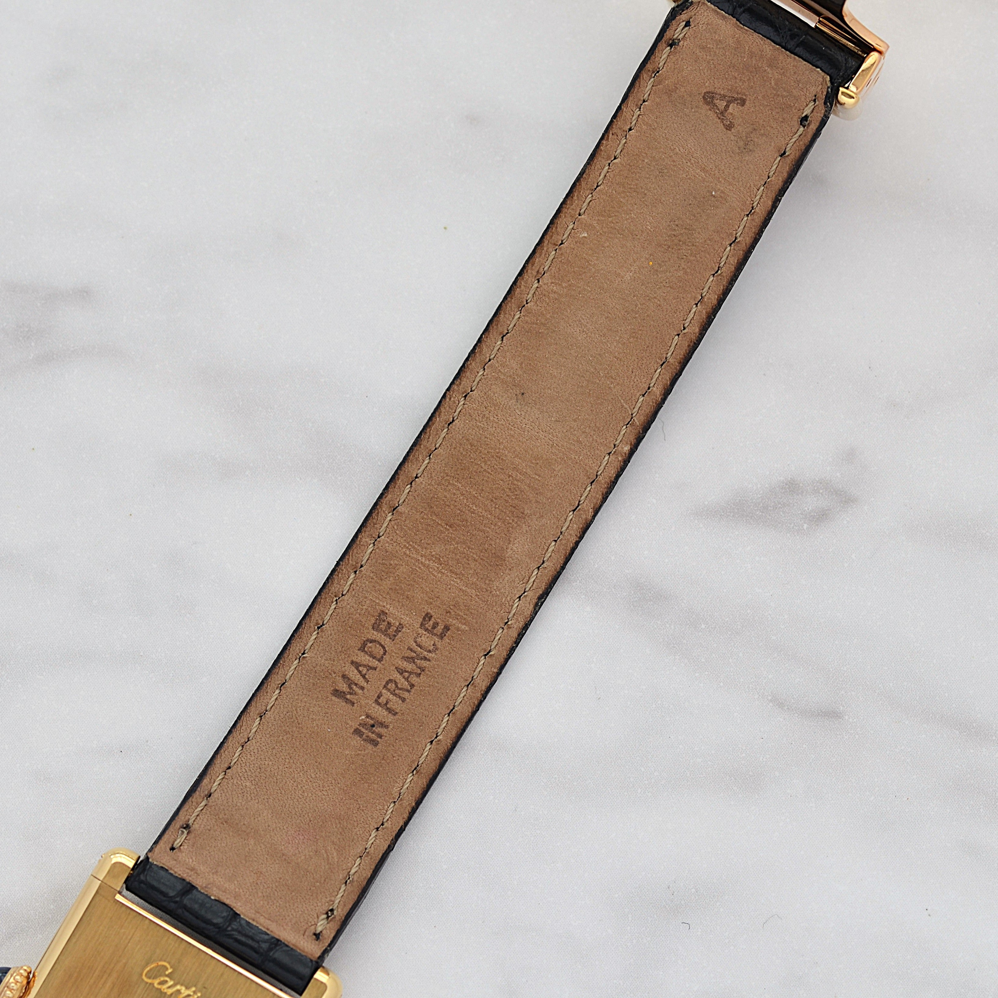 【Cartier】カルティエ タンクルイカルティエLM 18KYG エクストラフラット カルティエコンプリートサービス済み 純正18金製Dバックル、国際保証書付き