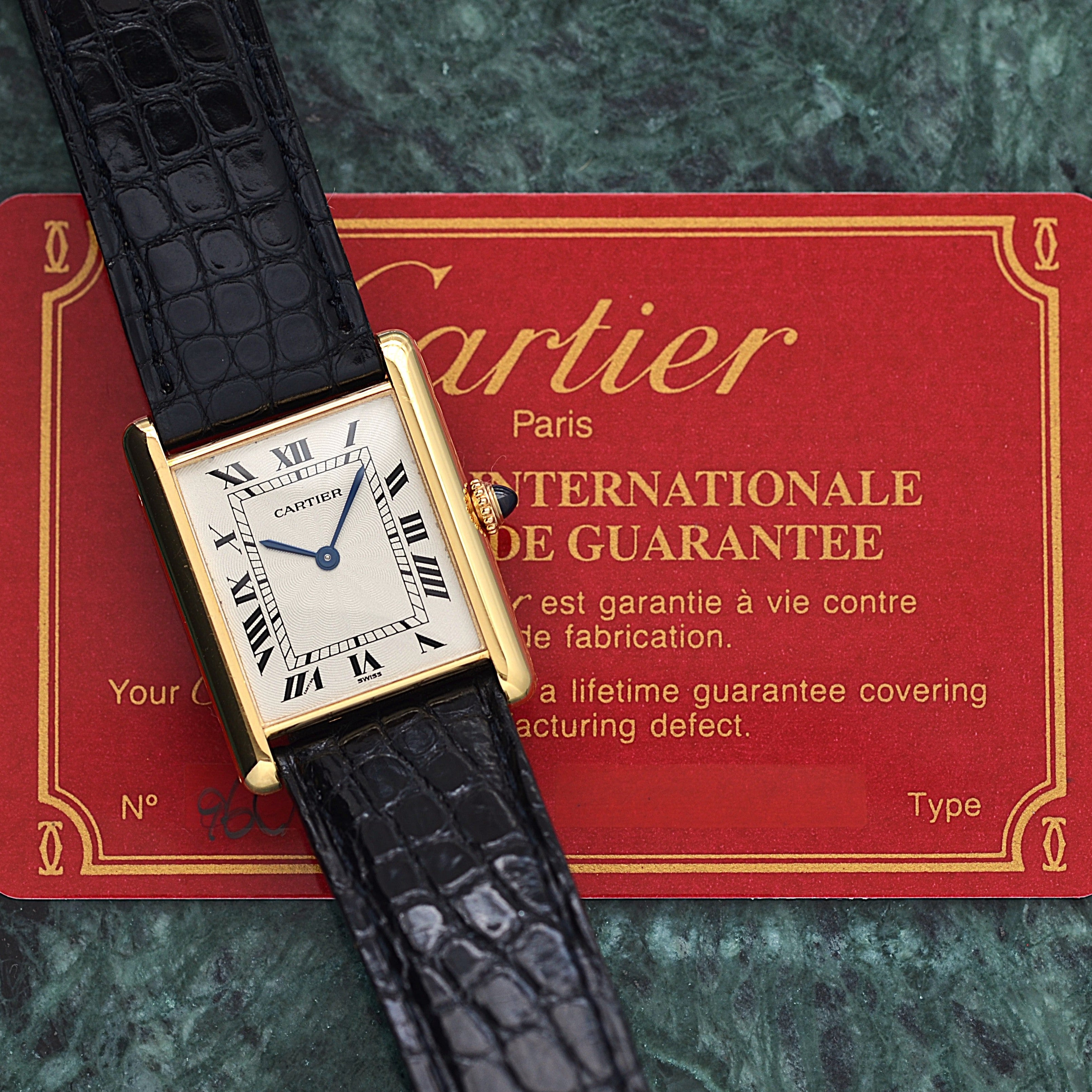 【Cartier】カルティエ タンクルイカルティエLM 18KYG エクストラフラット カルティエコンプリートサービス済み 純正18金製Dバックル、国際保証書付き