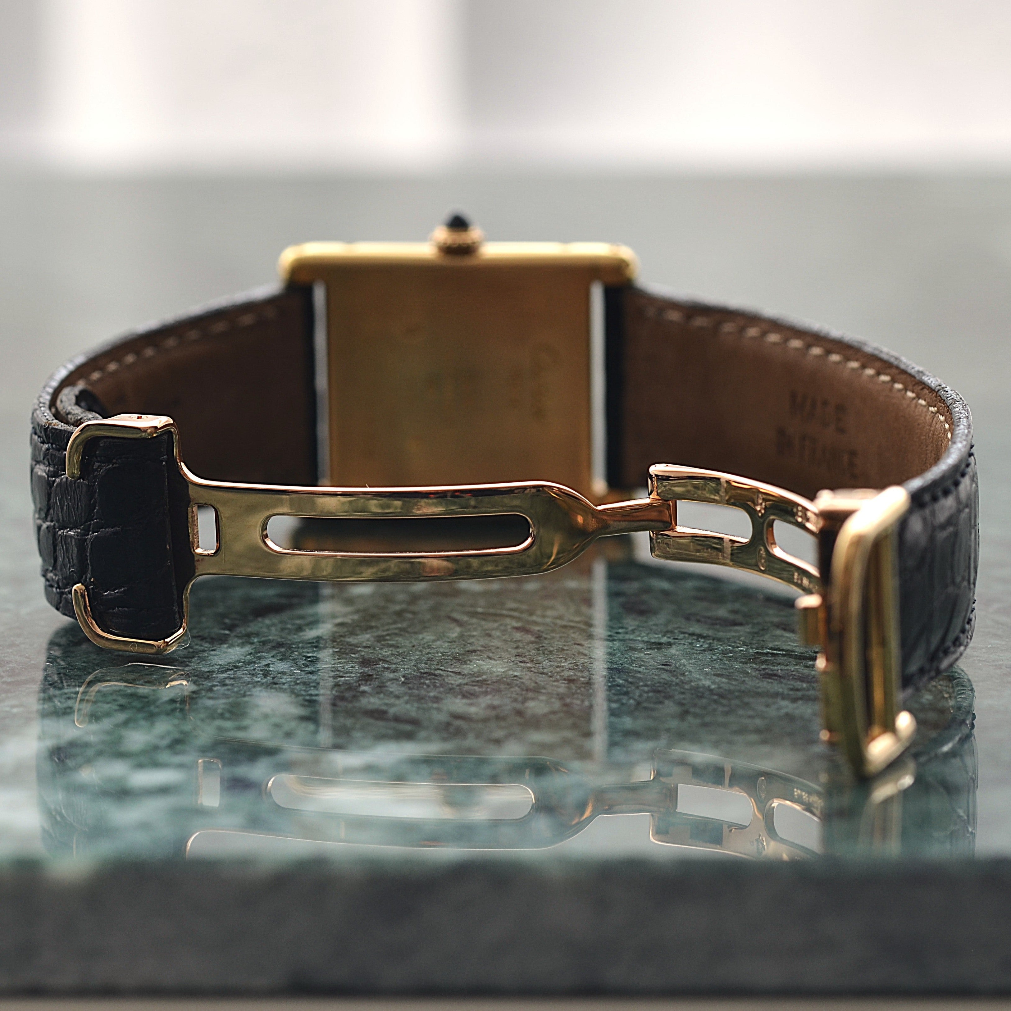 【Cartier】カルティエ タンクルイカルティエLM 18KYG エクストラフラット カルティエコンプリートサービス済み 純正18金製Dバックル、国際保証書付き