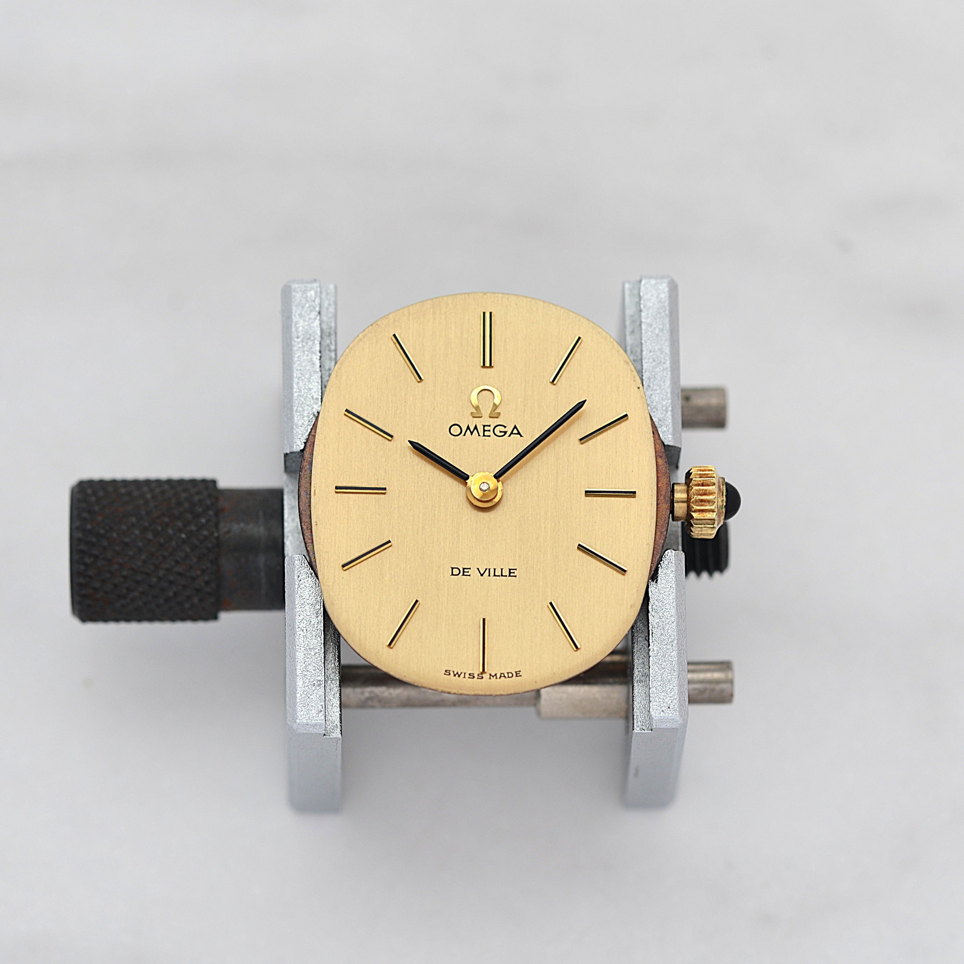 [Omega] 歐米茄碟飛系列GP橢圓形錶殼黃金全新庫存表，附原廠錶扣