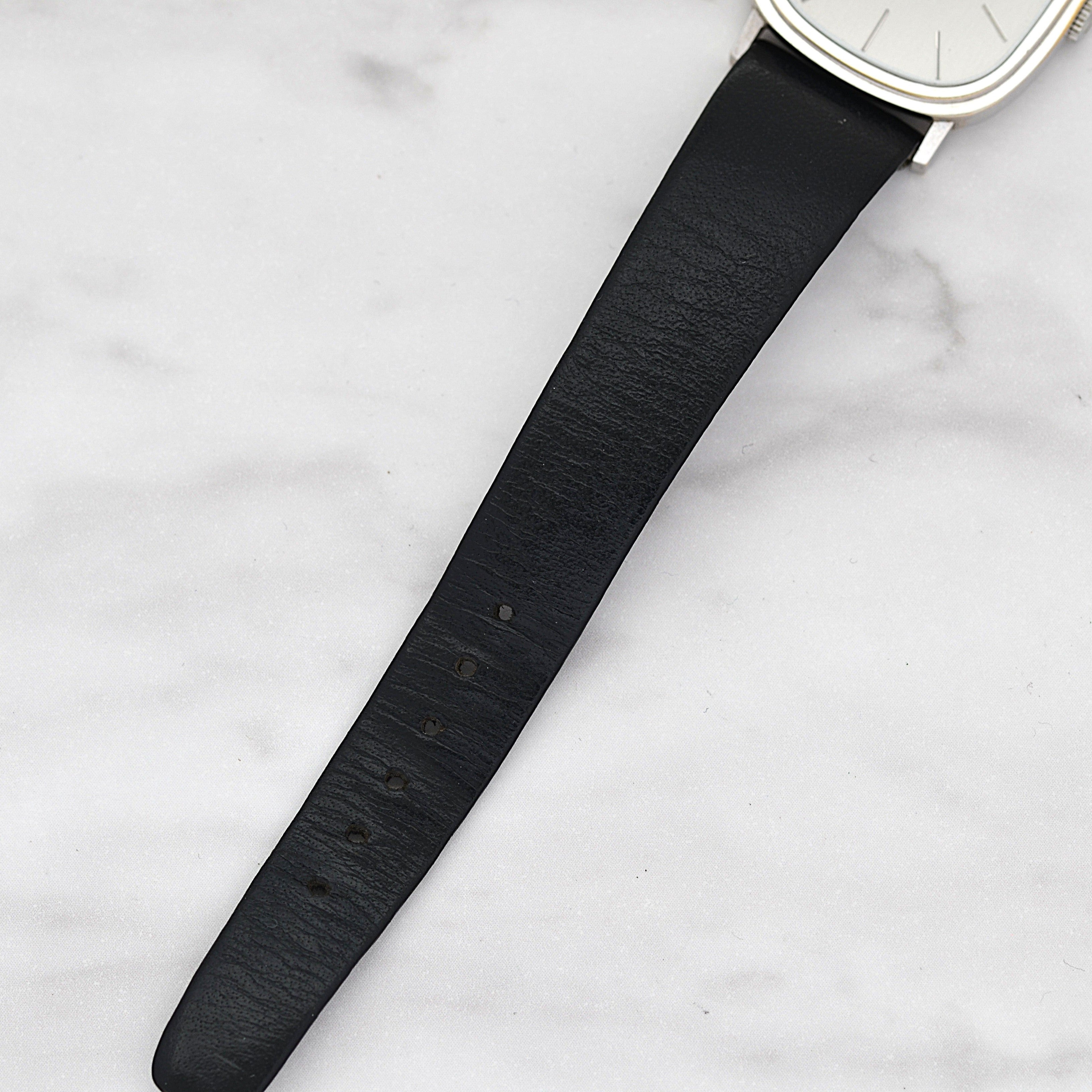 【OMEGA】オメガ デヴィル WGP オーバルケース Silver デッドストック 純正尾錠付き