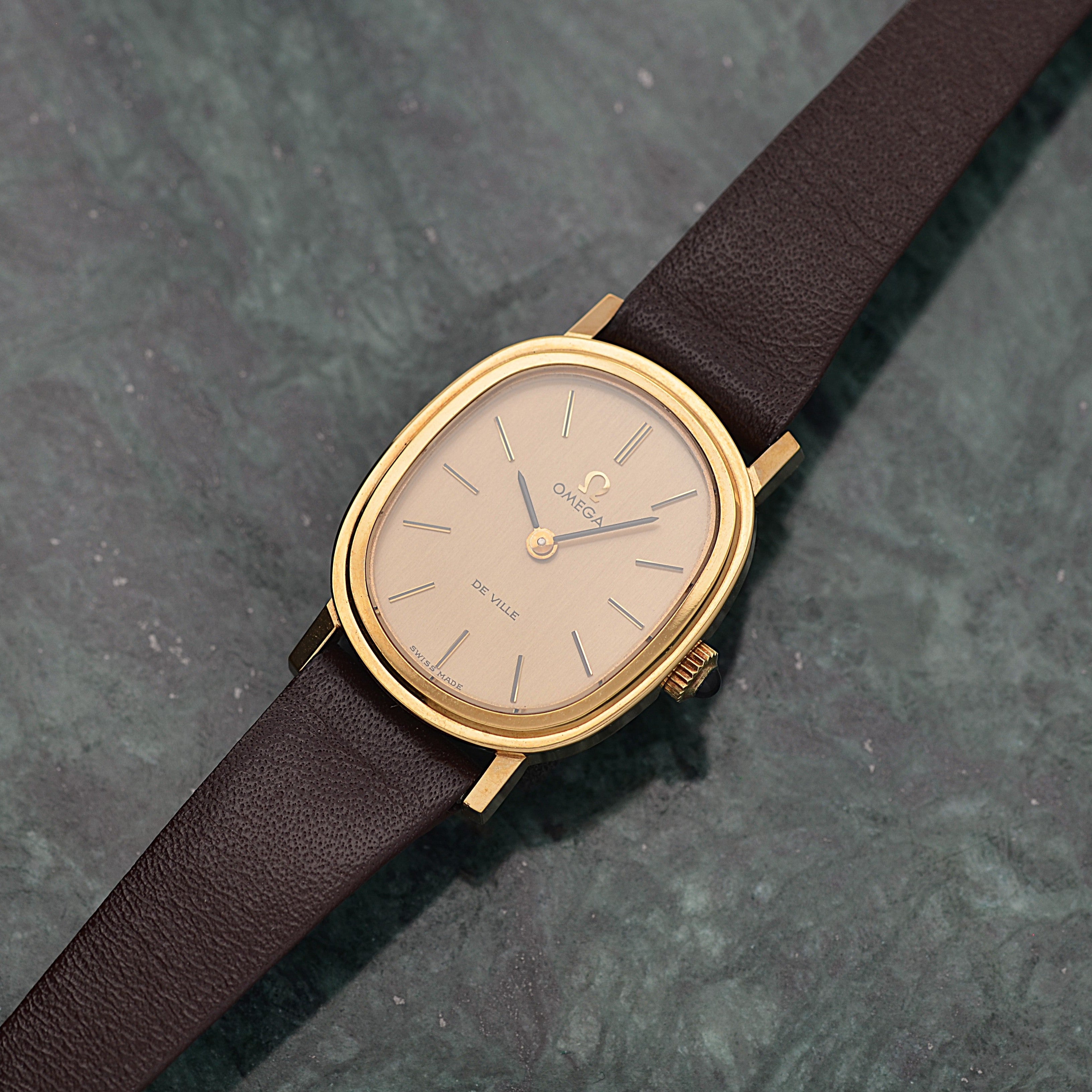 [Omega] 歐米茄碟飛系列GP橢圓形錶殼黃金全新庫存表，附原廠錶扣