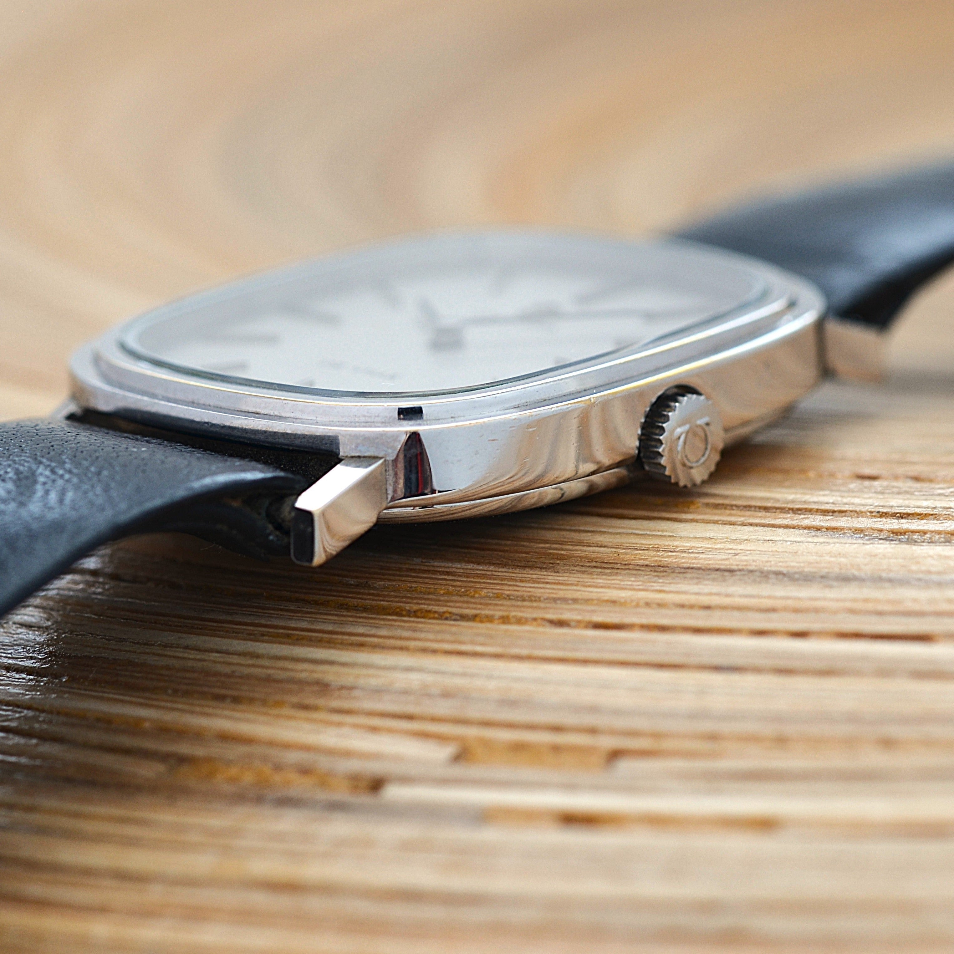 【OMEGA】オメガ デヴィル WGP オーバルケース Silver デッドストック 純正尾錠付き