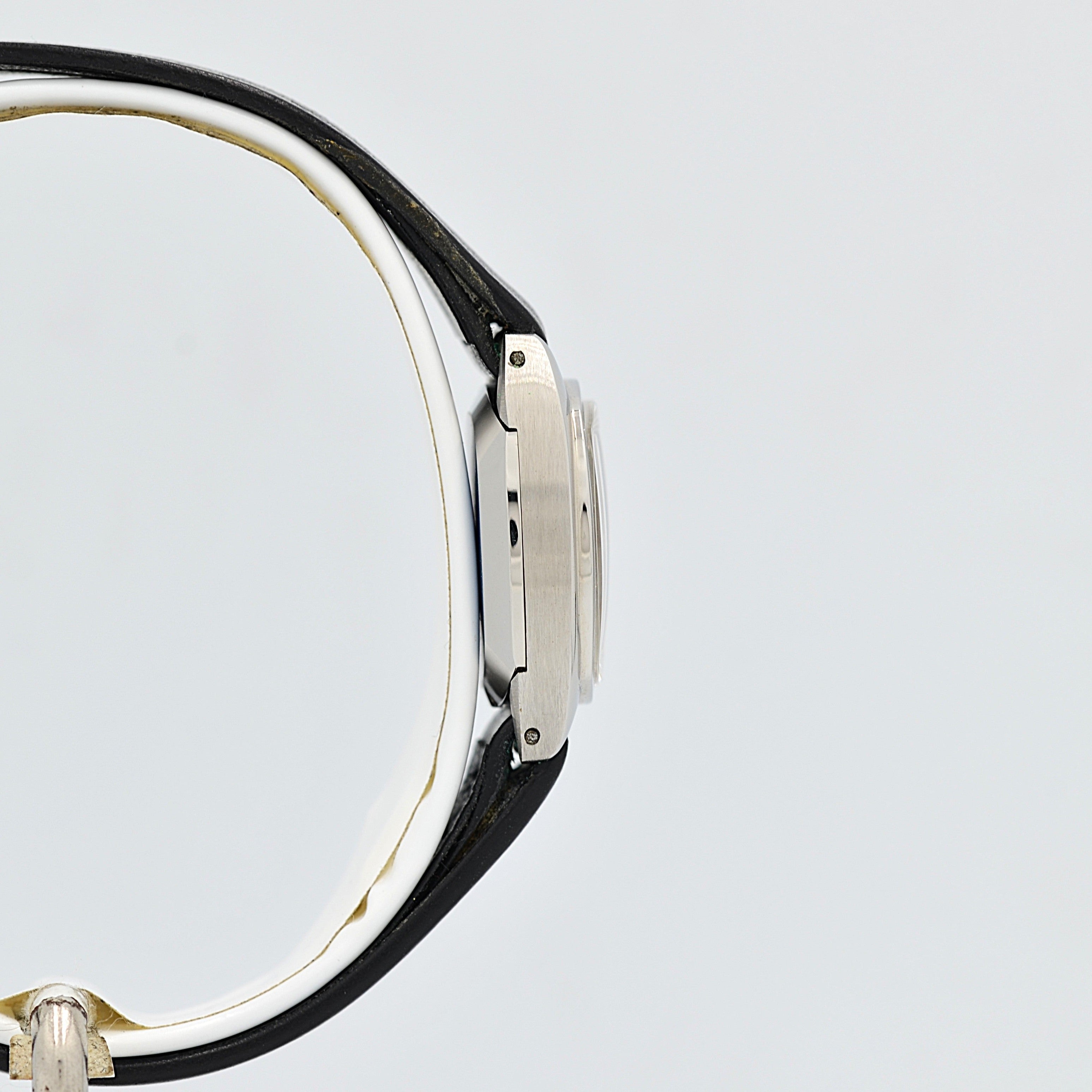 [Omega] 歐米茄碟飛系列不鏽鋼方形銀色腕錶，全新庫存，配件齊全