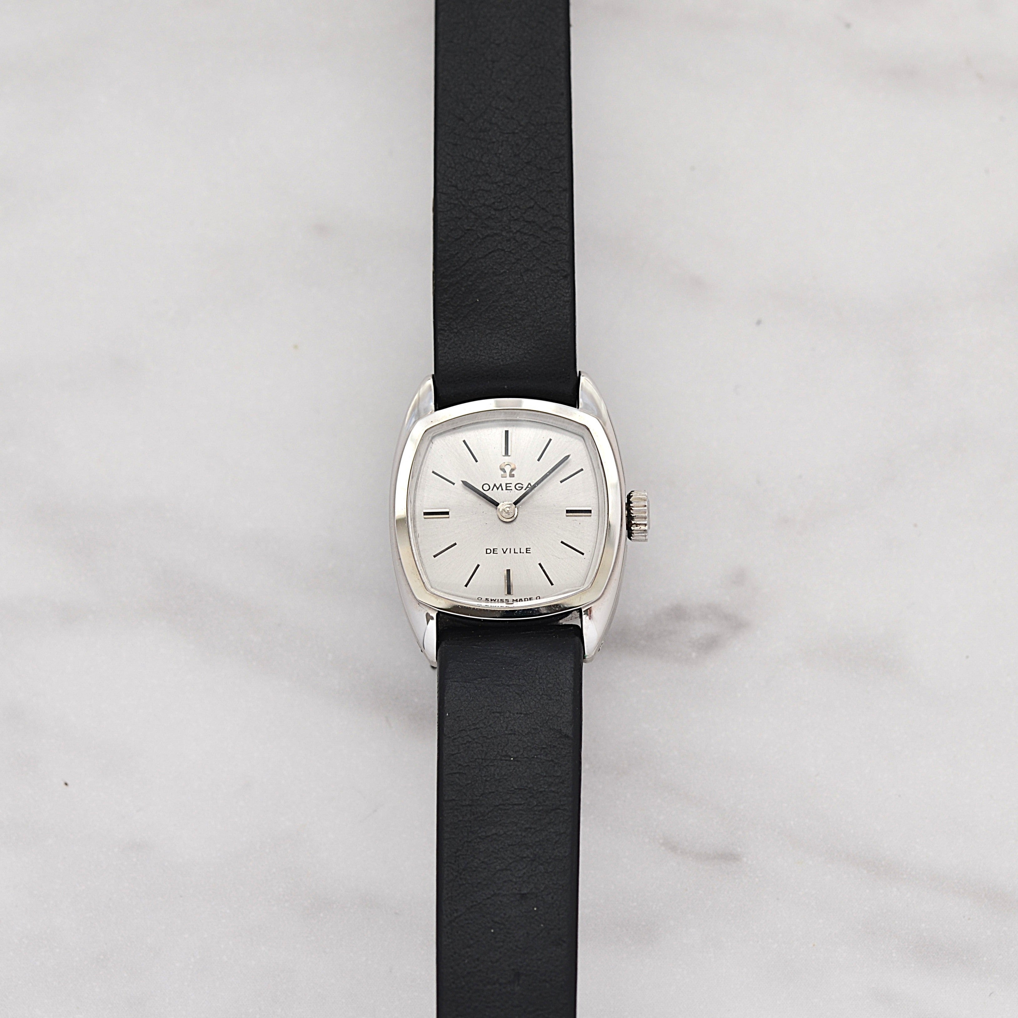 [Omega] 歐米茄碟飛系列不鏽鋼方形銀色腕錶，全新庫存，配件齊全