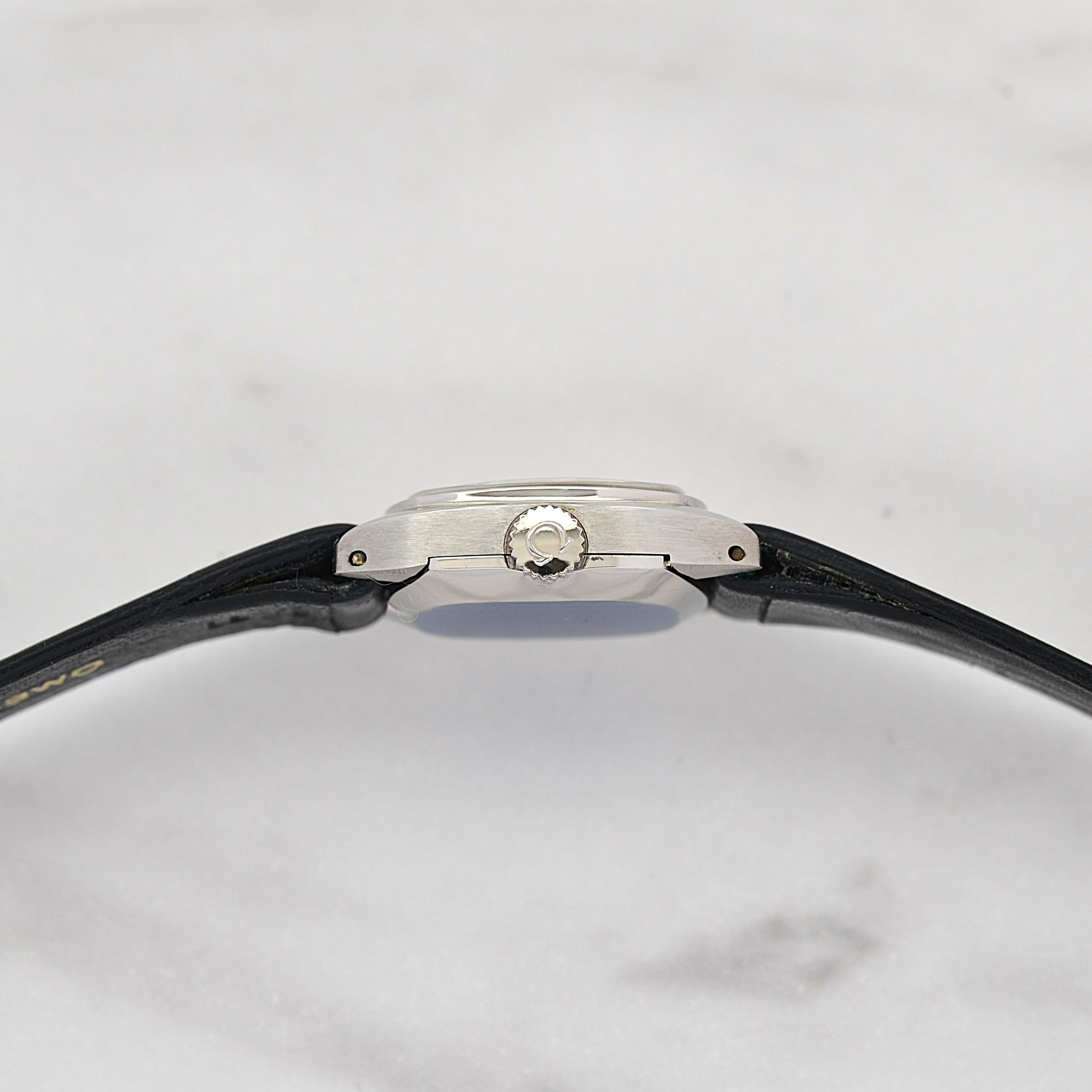 [Omega] 歐米茄碟飛系列不鏽鋼方形銀色腕錶，全新庫存，配件齊全