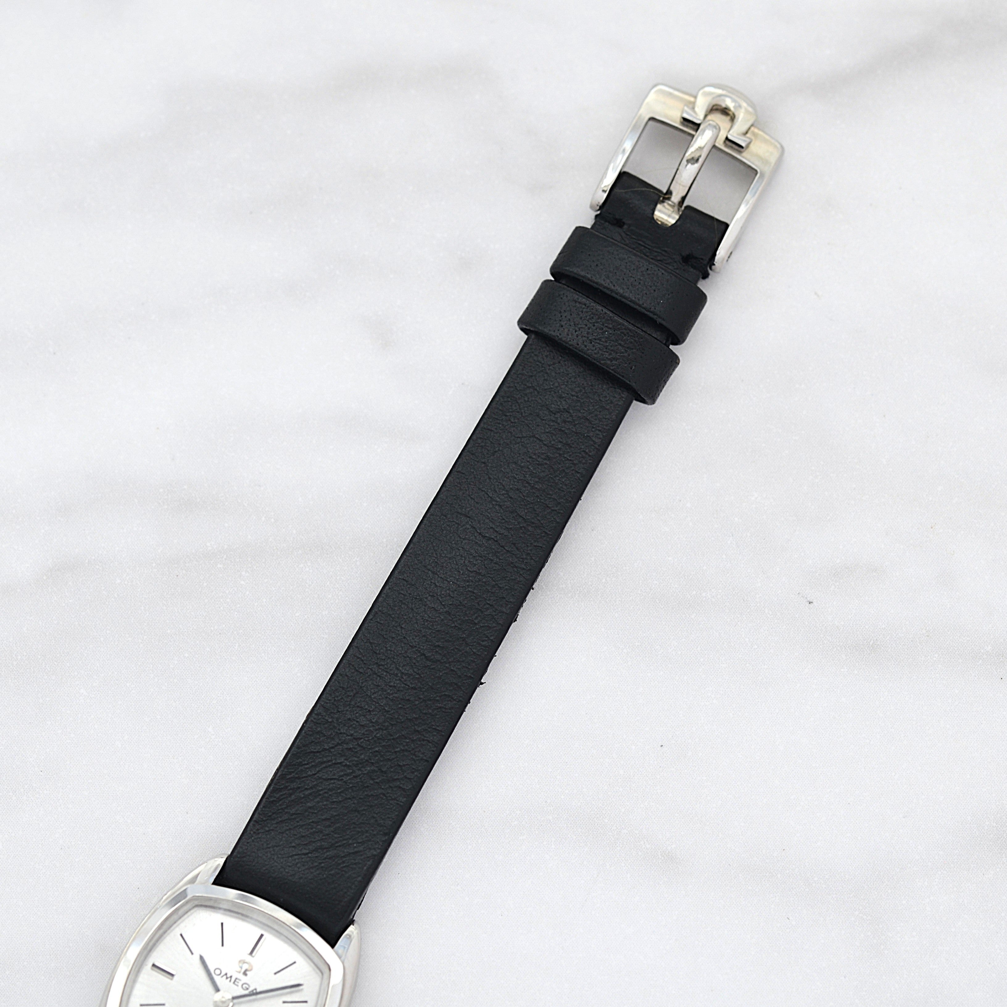 [Omega] 歐米茄碟飛系列不鏽鋼方形銀色腕錶，全新庫存，配件齊全