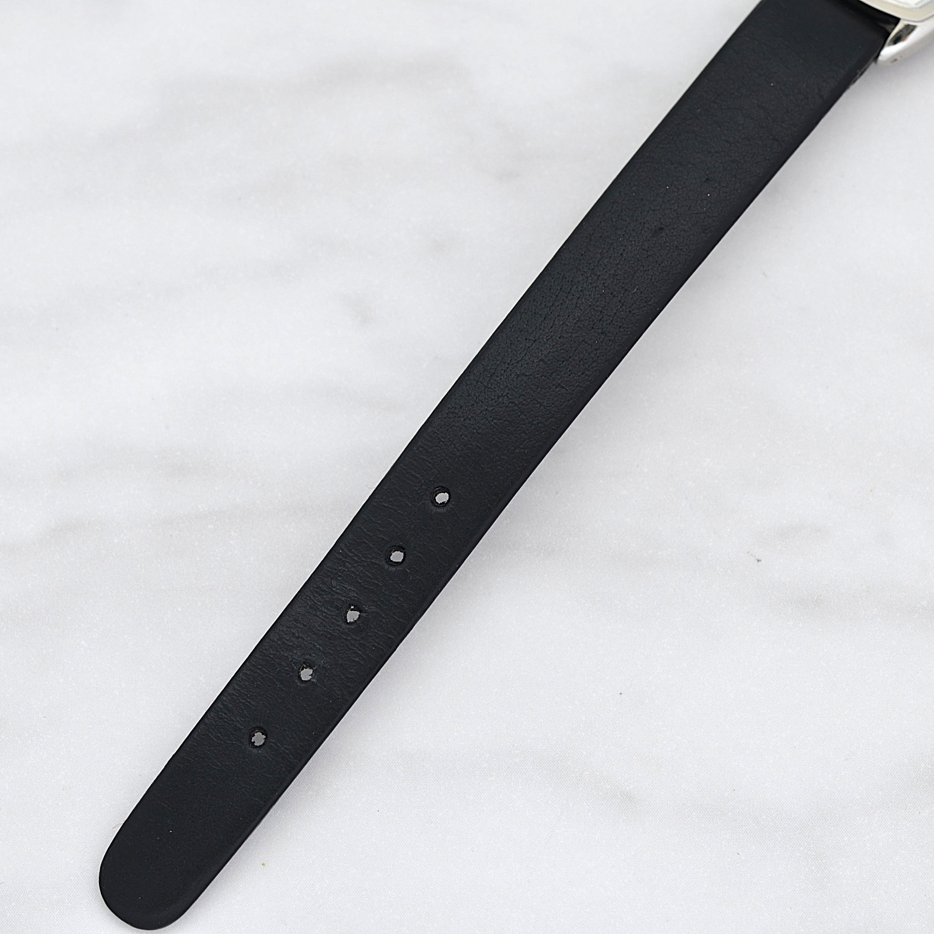 [Omega] 歐米茄碟飛系列不鏽鋼方形銀色腕錶，全新庫存，配件齊全