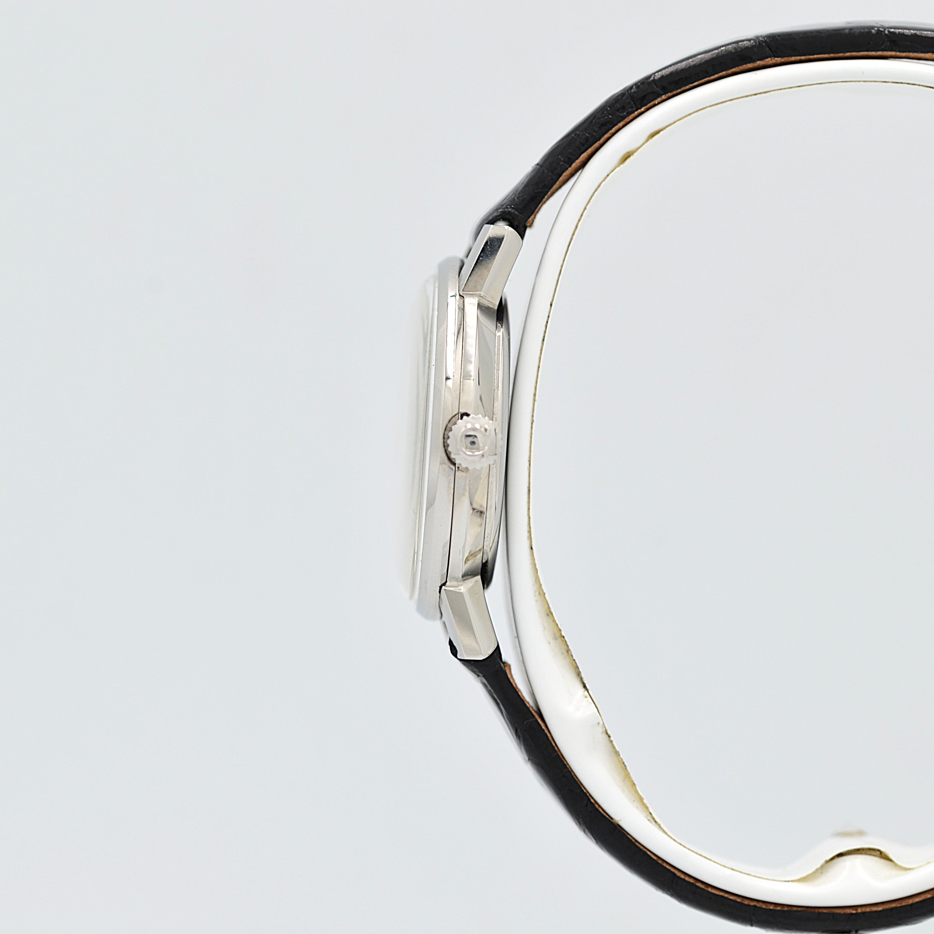 【OMEGA】オメガ ジュネーヴ SS ラウンド Silver Arabic 純正尾錠付き