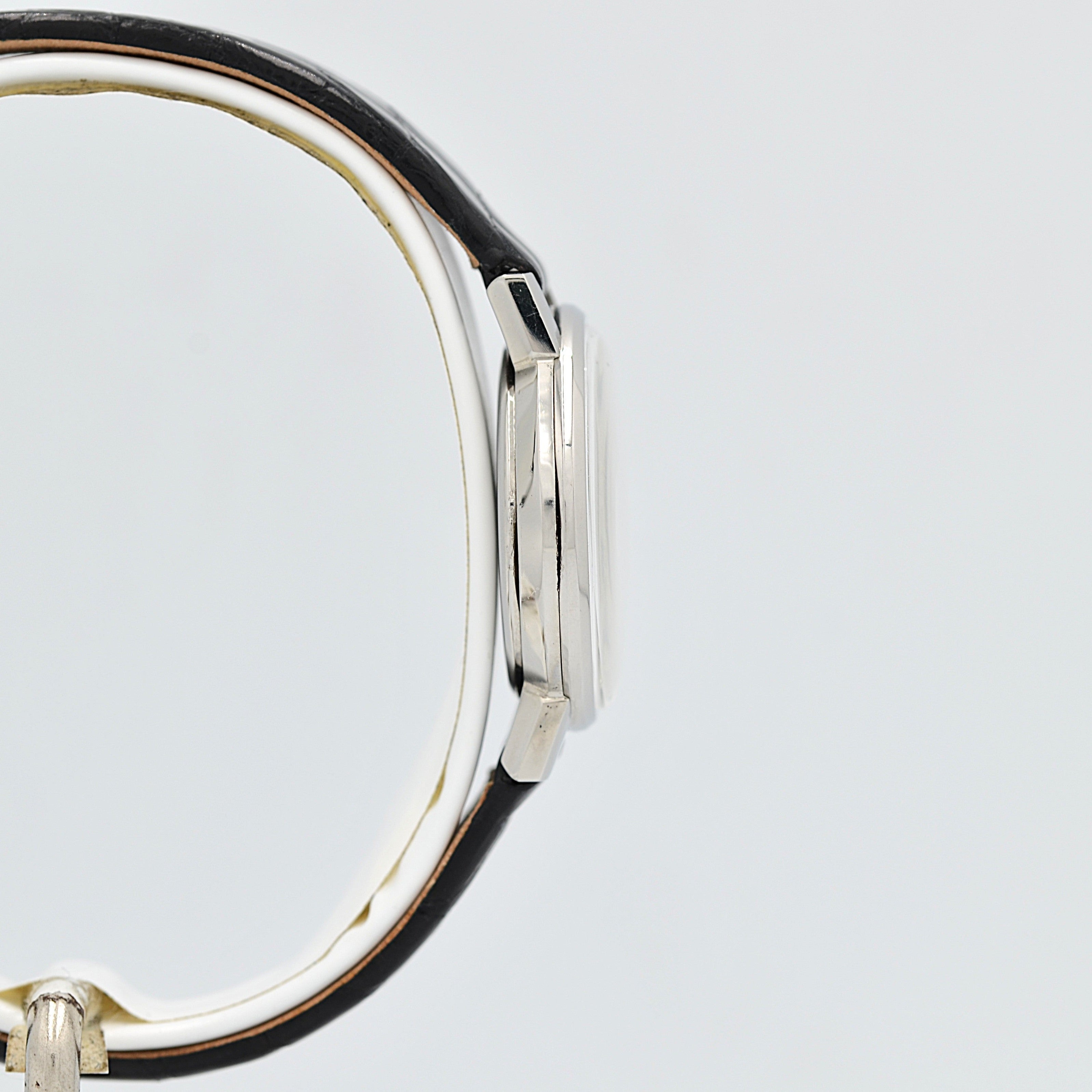 【OMEGA】オメガ ジュネーヴ SS ラウンド Silver Arabic 純正尾錠付き