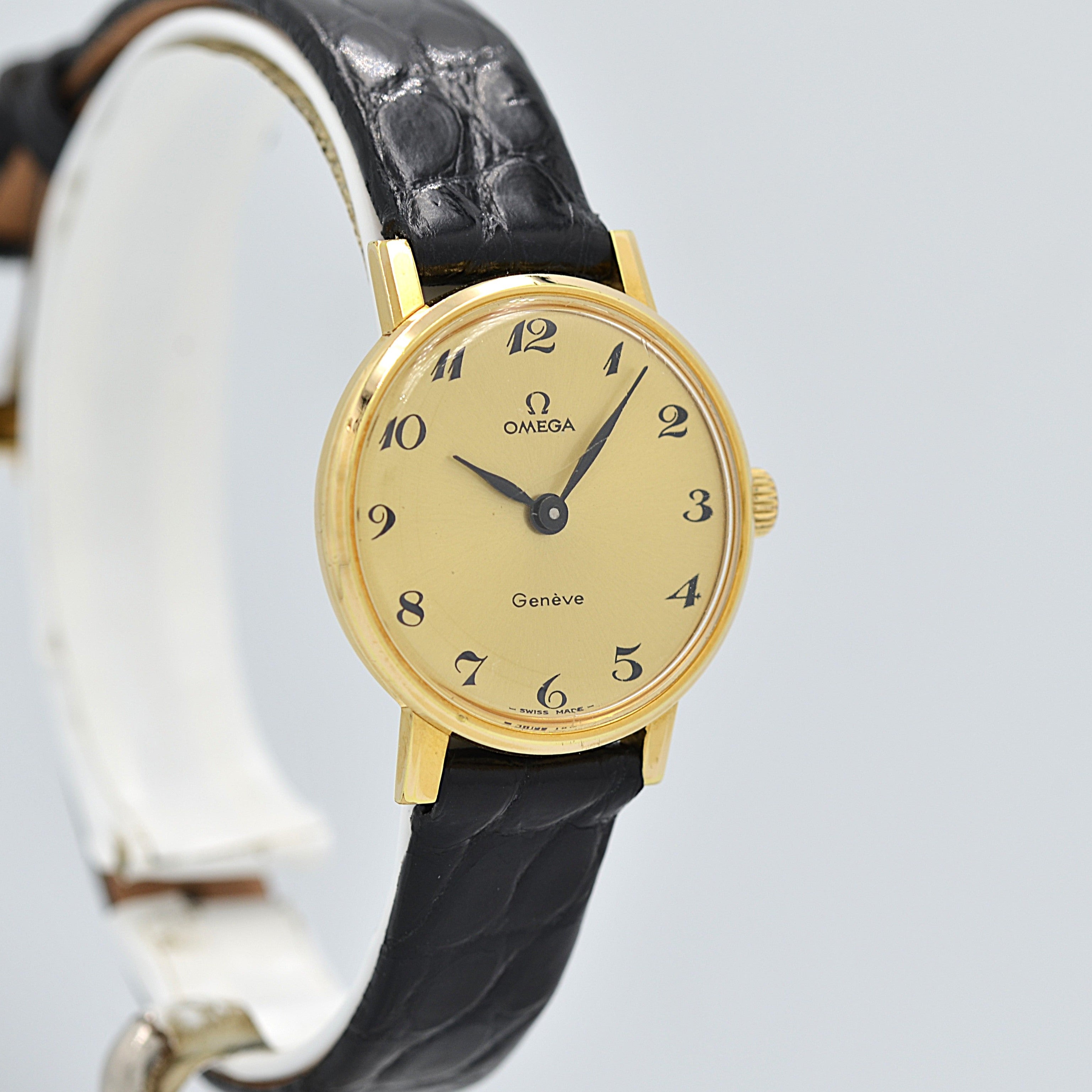 【OMEGA】オメガ ジュネーヴ GP ラウンド Gold Arabic 純正尾錠付き