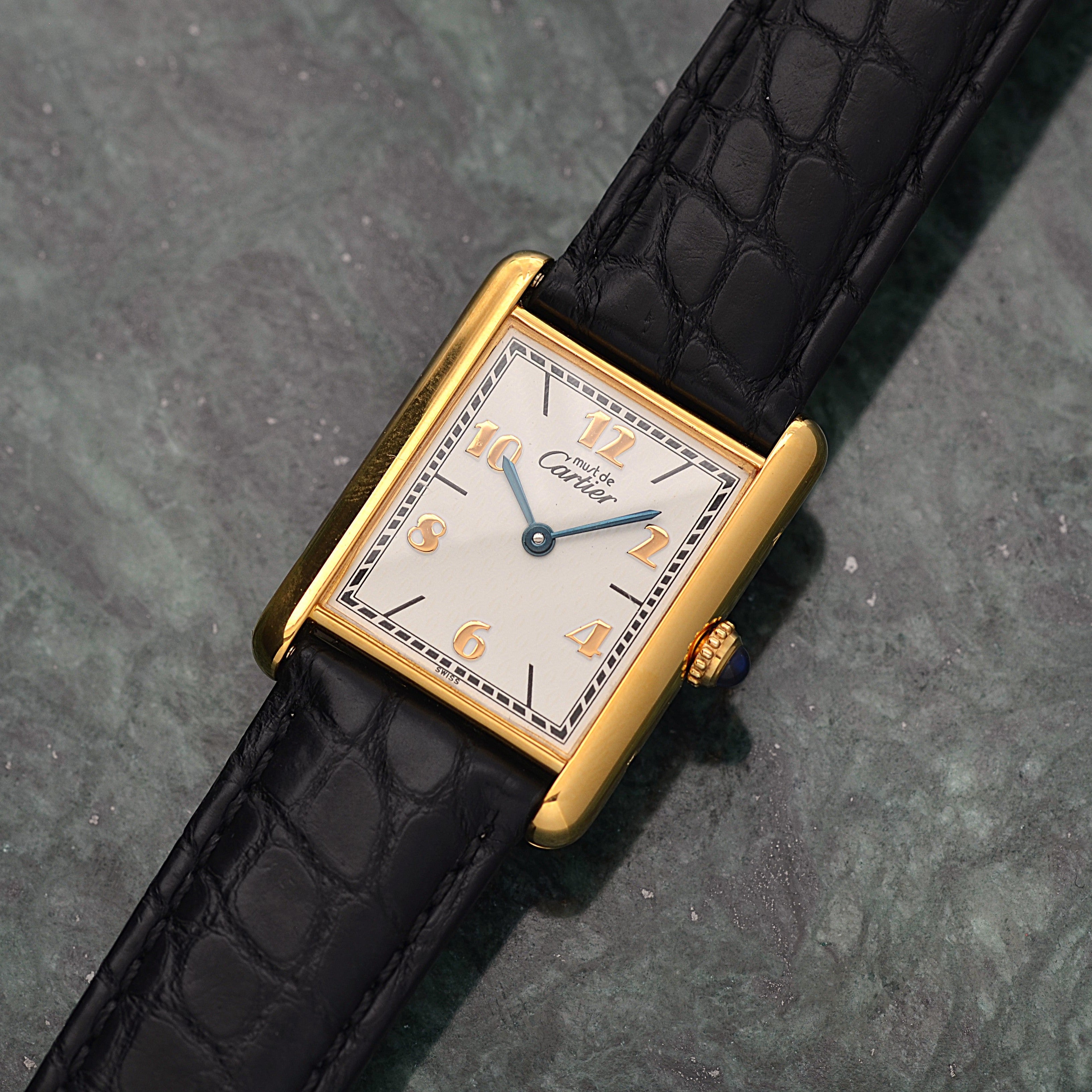 【Cartier】カルティエ マストタンクLM 飛びアラビア文字盤 純正Dバックル付き