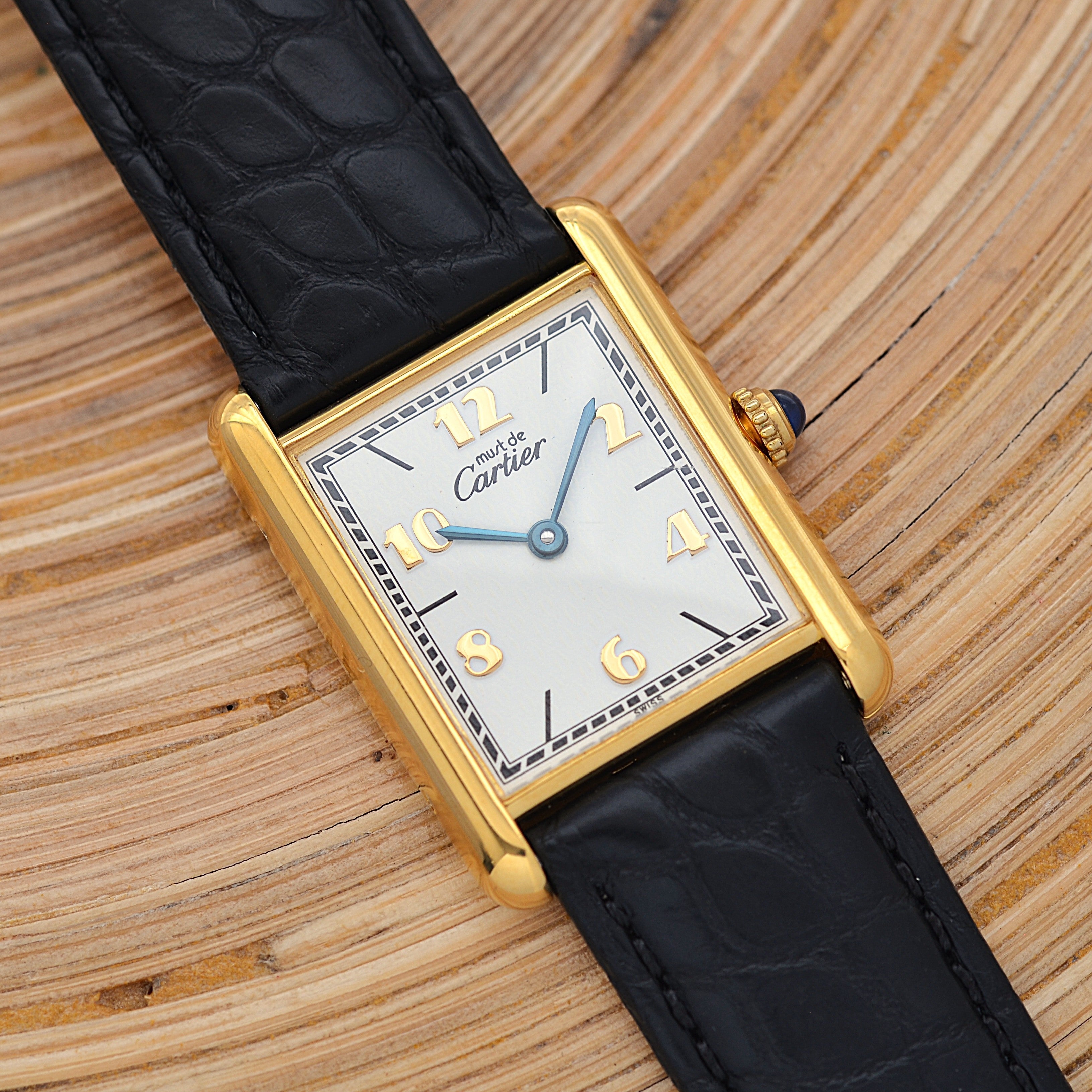 【Cartier】カルティエ マストタンクLM 飛びアラビア文字盤 純正Dバックル付き