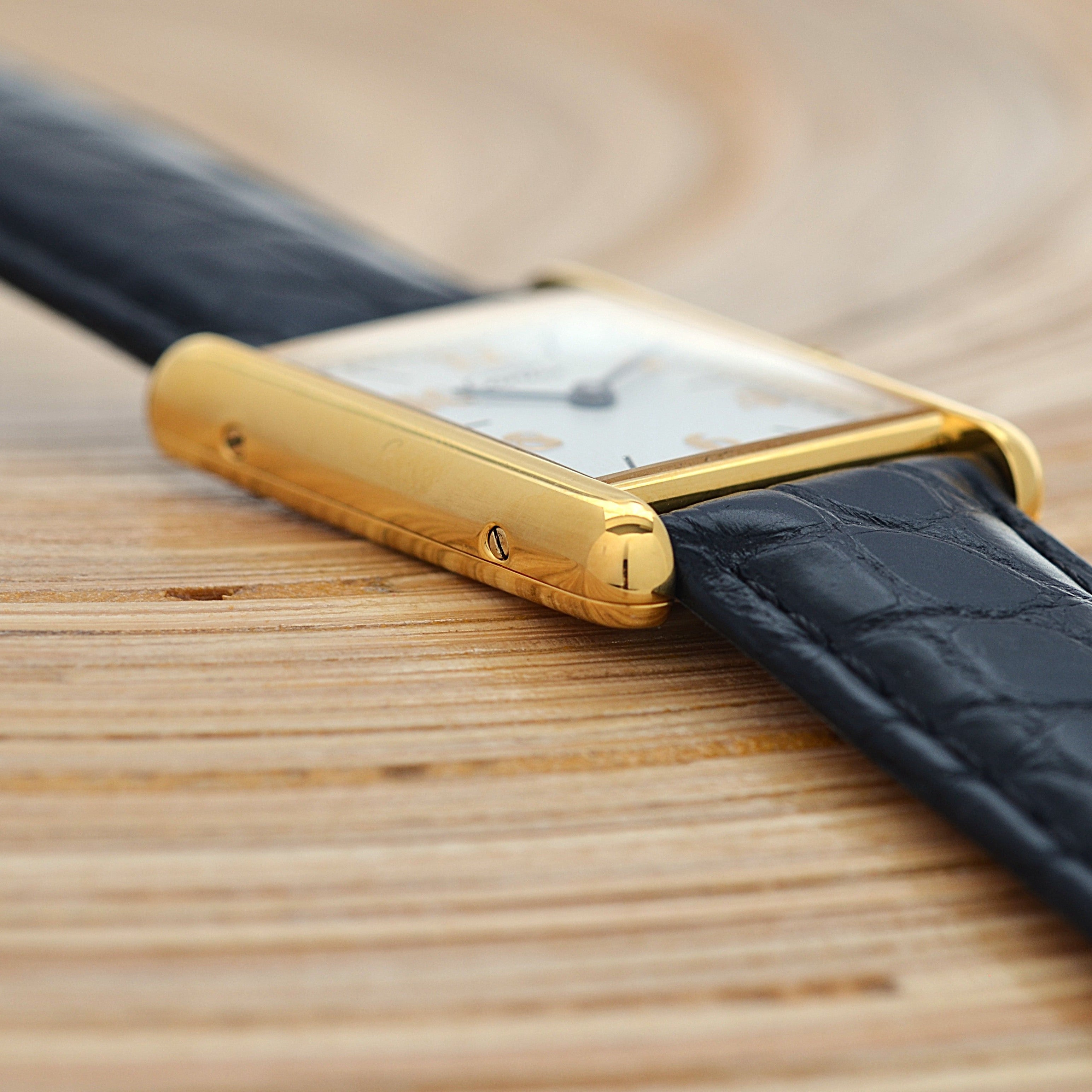 【Cartier】カルティエ マストタンクLM 飛びアラビア文字盤 純正Dバックル付き