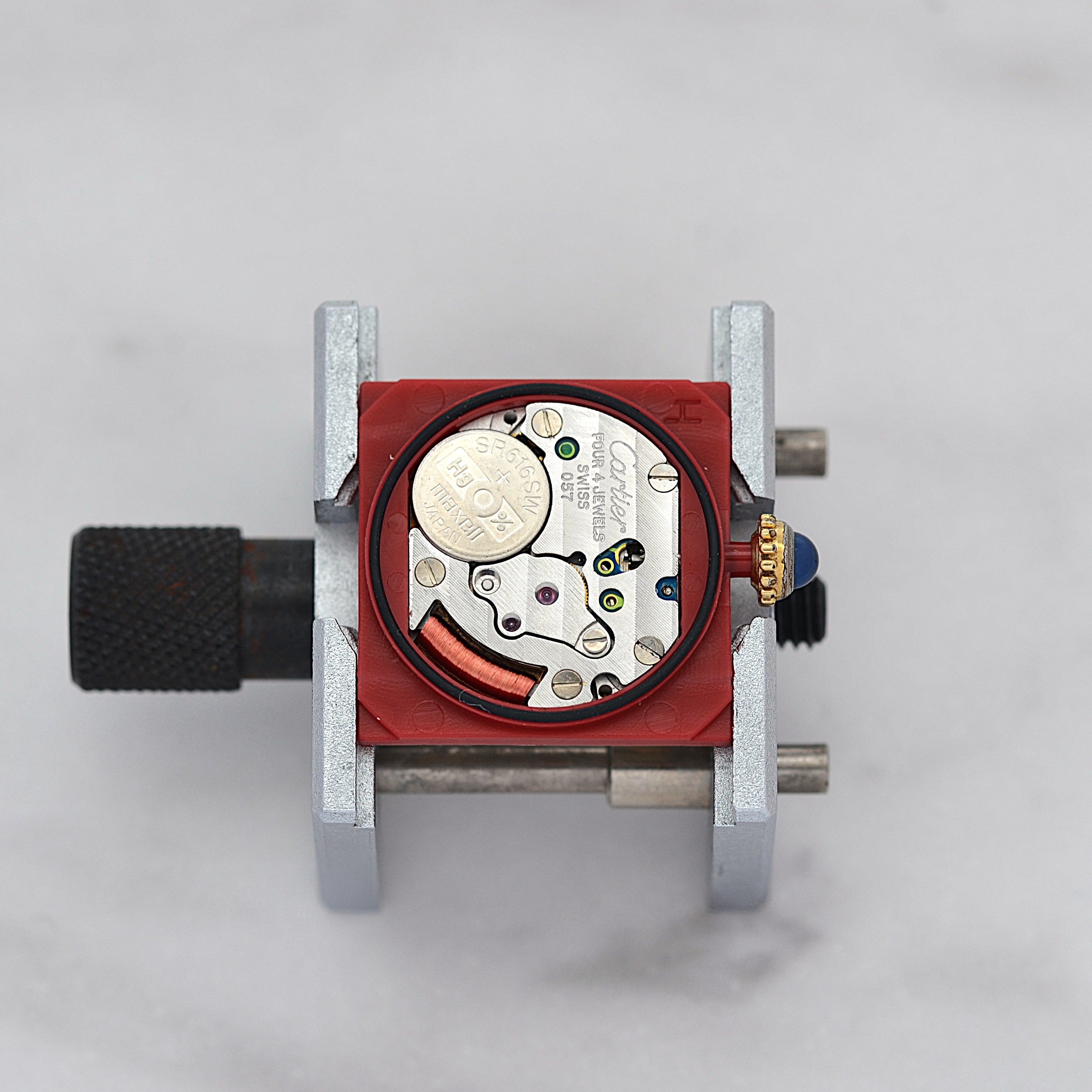 [卡地亞] 卡地亞 Must Tank SM Flying Arabic 腕錶，配真 D 型扣