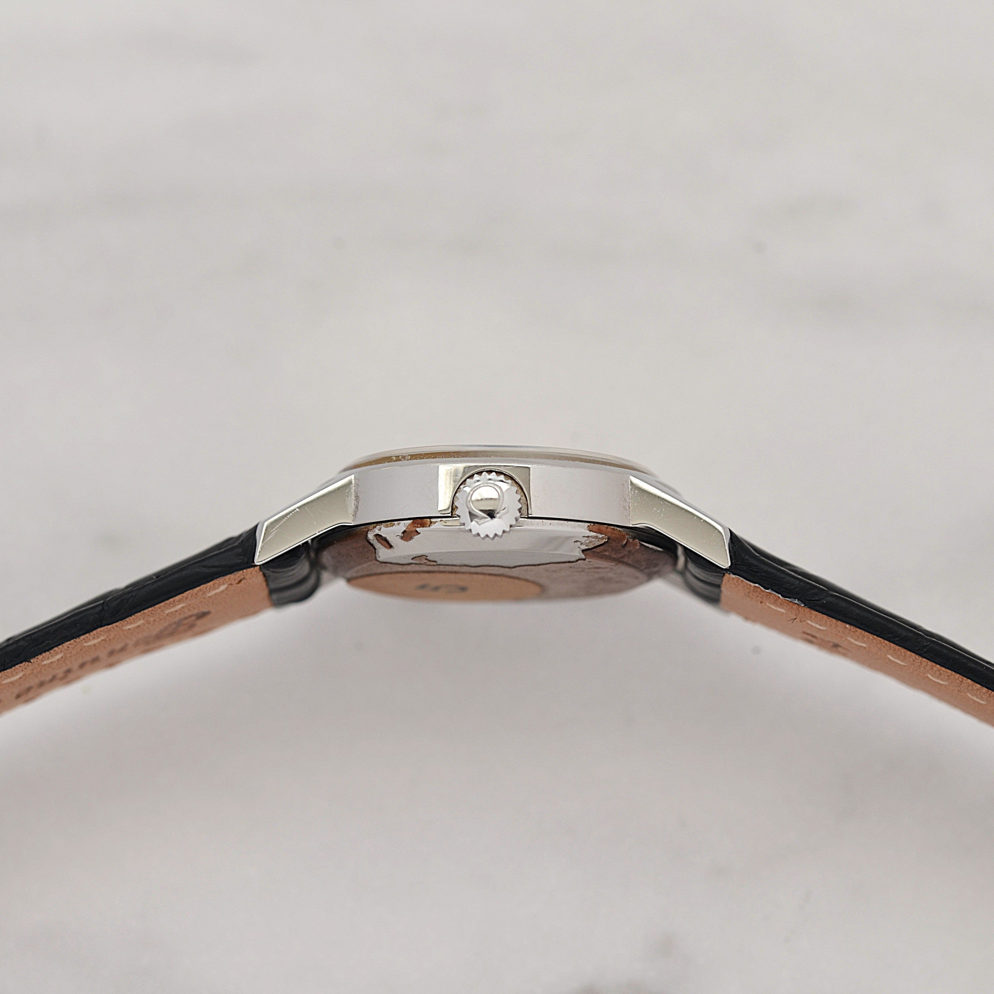 [Omega] 歐米茄碟飛系列不鏽鋼橢圓形銀色腕錶，全新庫存，所有配件齊全