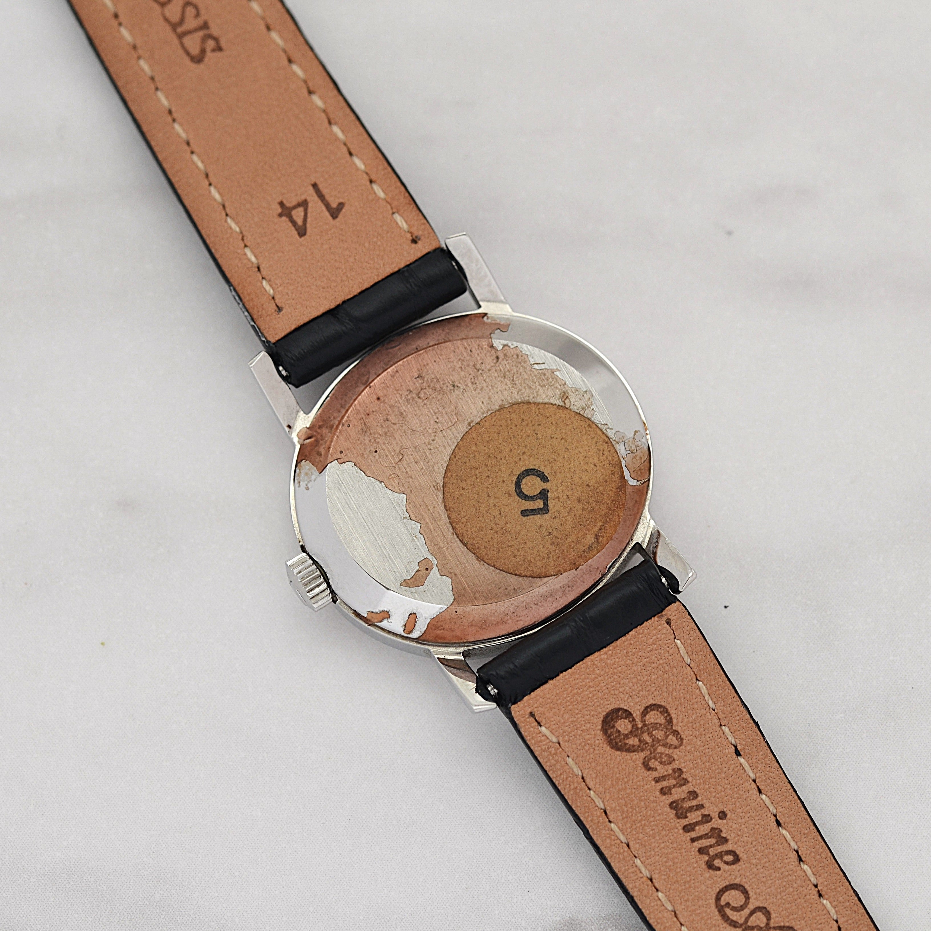 [Omega] 歐米茄碟飛系列不鏽鋼橢圓形銀色腕錶，全新庫存，所有配件齊全