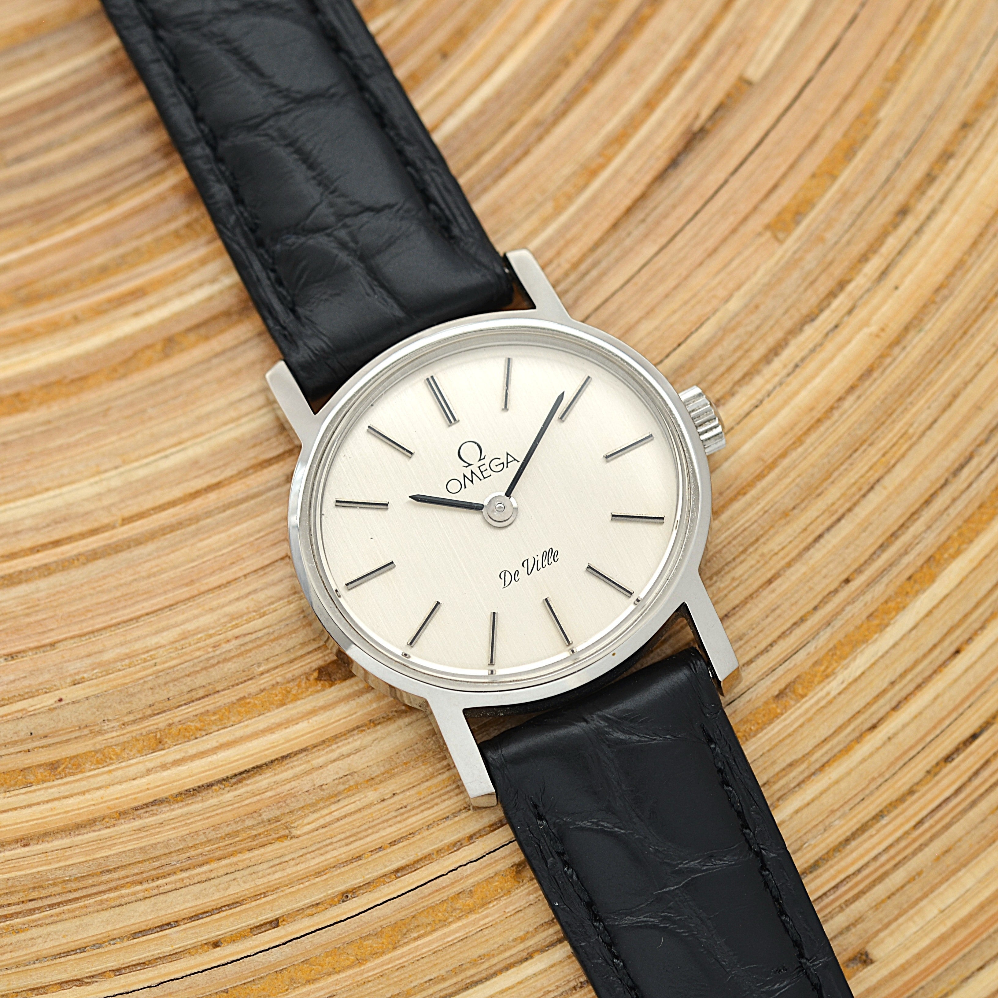 [Omega] 歐米茄碟飛系列不鏽鋼橢圓形銀色腕錶，全新庫存，所有配件齊全