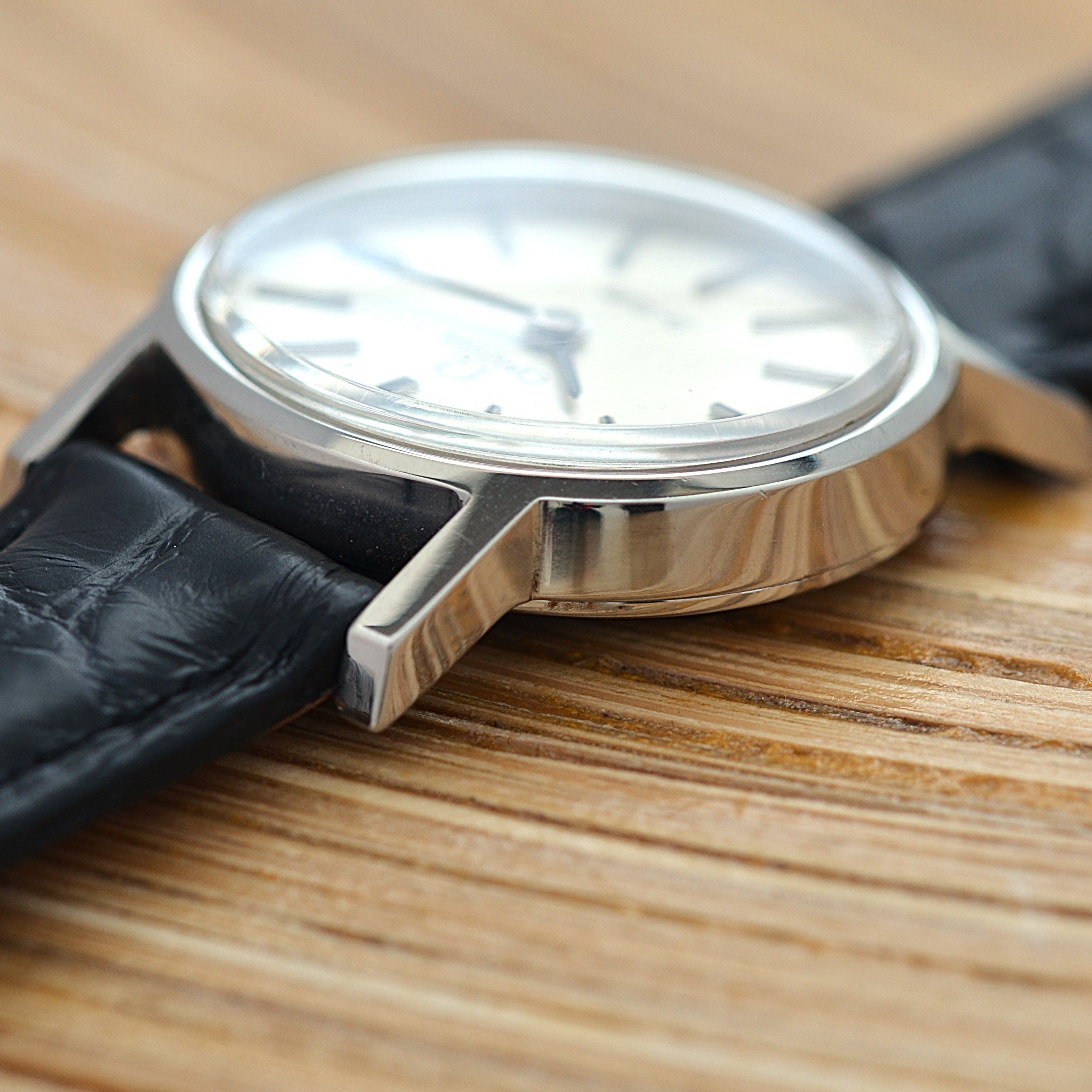 [Omega] 歐米茄碟飛系列不鏽鋼橢圓形銀色腕錶，全新庫存，所有配件齊全