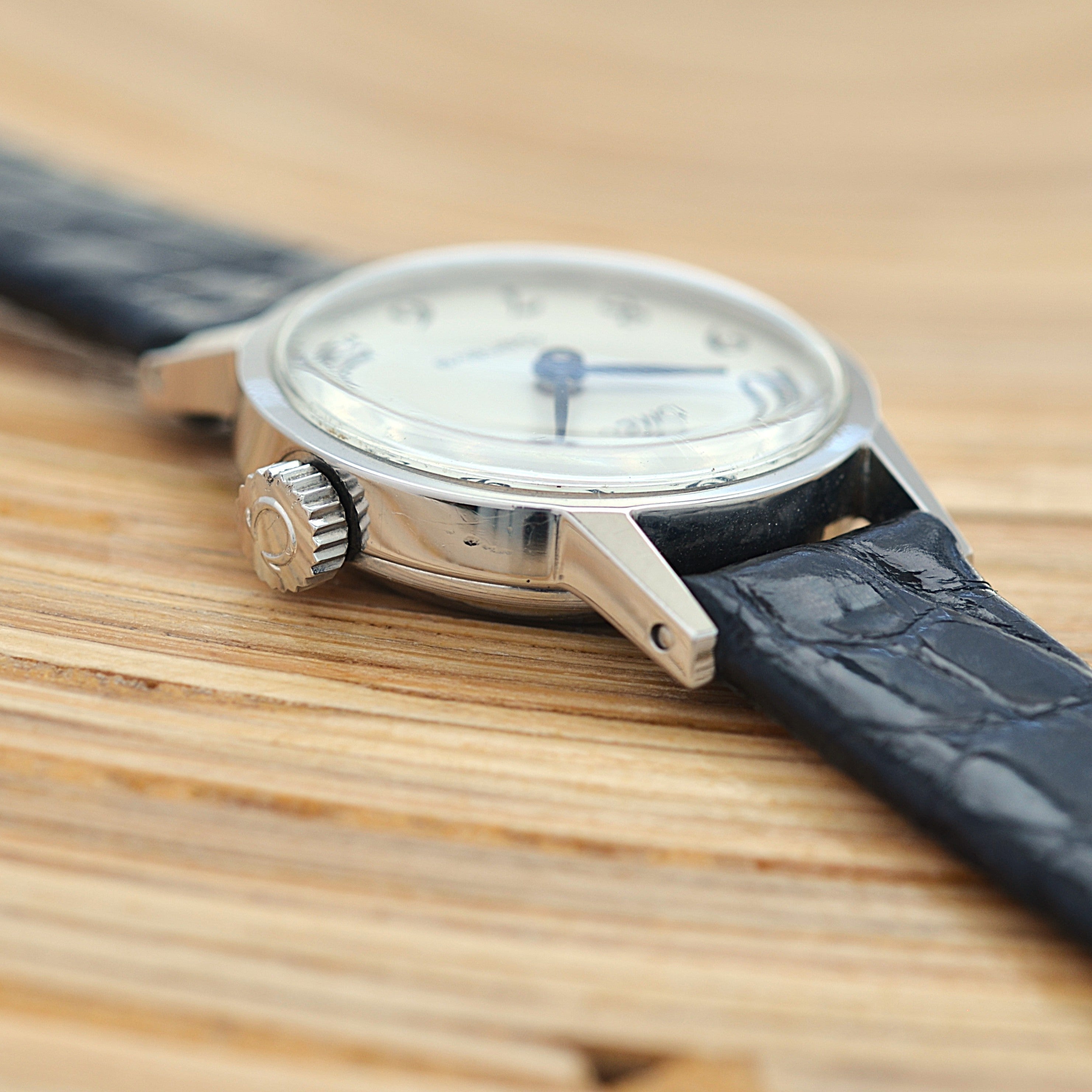 [OMEGA] Omega Geneva Stainless Steel Round White Arabic Deadstock with Genuine Buckle