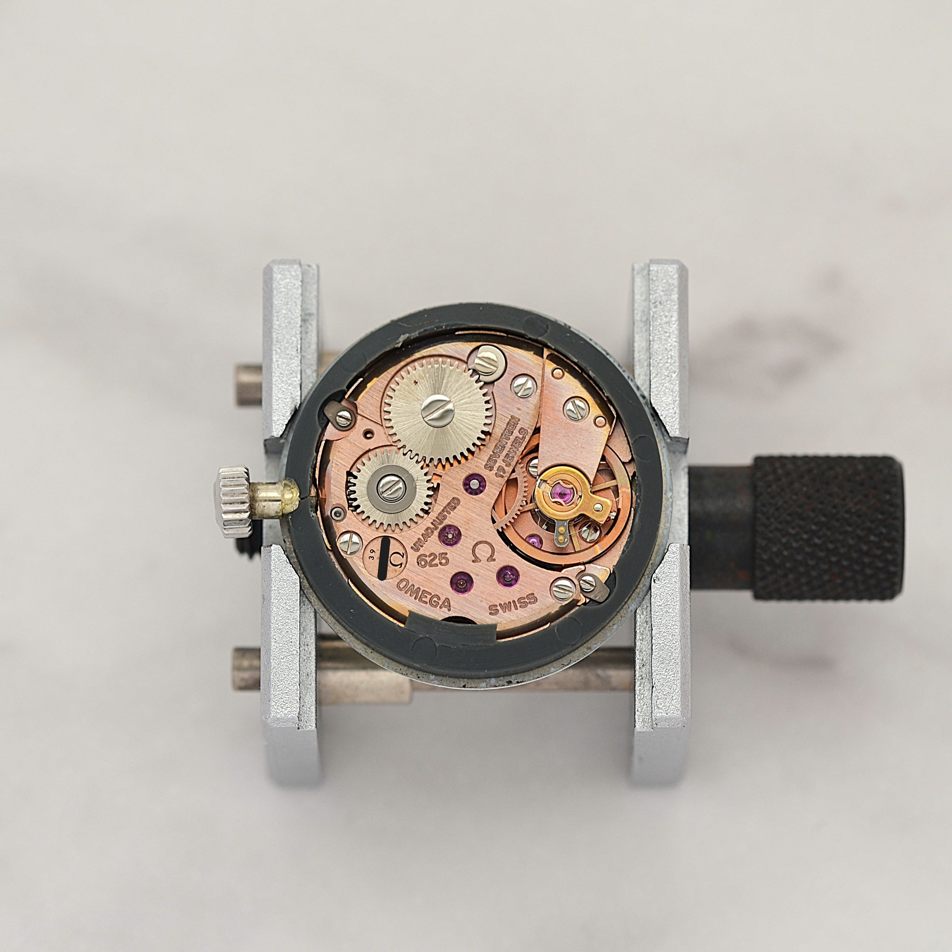 【OMEGA】オメガ デヴィル SS ラウンド White Arabic 純正尾錠付き