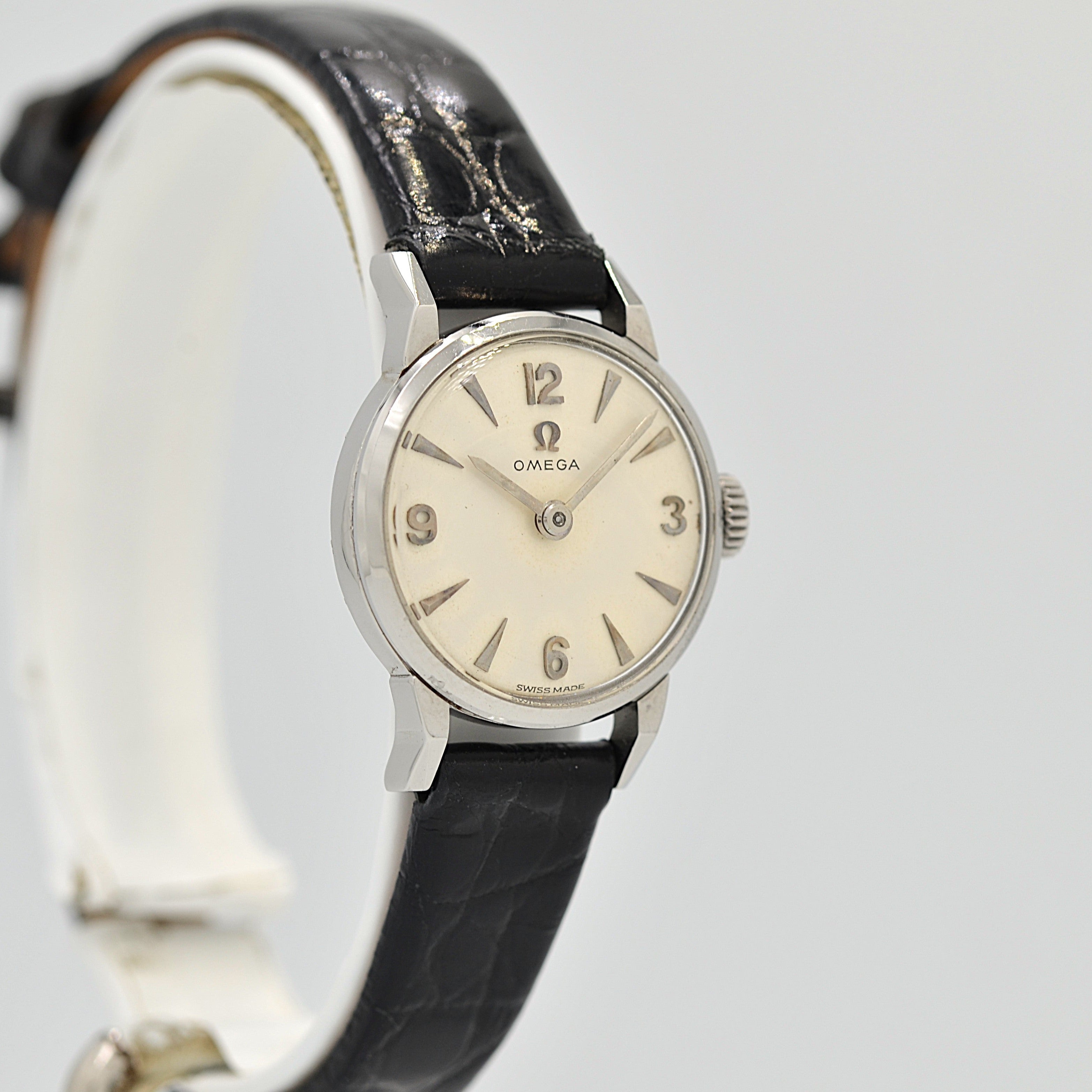 [OMEGA] Omega Round Model Stainless Steel Women's Sizes 12, 3, 6, 9 Silver with Genuine Buckle