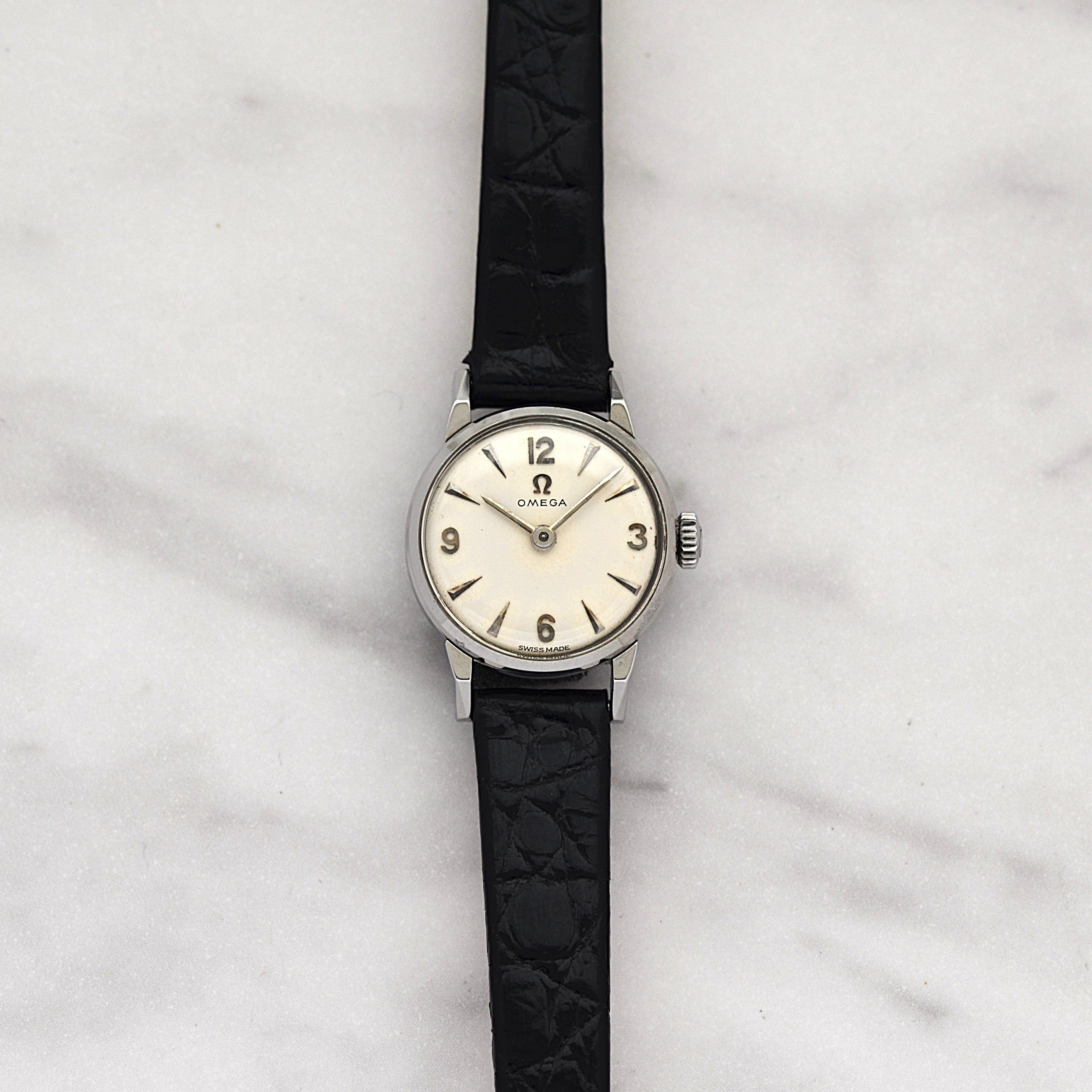 [OMEGA] Omega Round Model Stainless Steel Women's Sizes 12, 3, 6, 9 Silver with Genuine Buckle