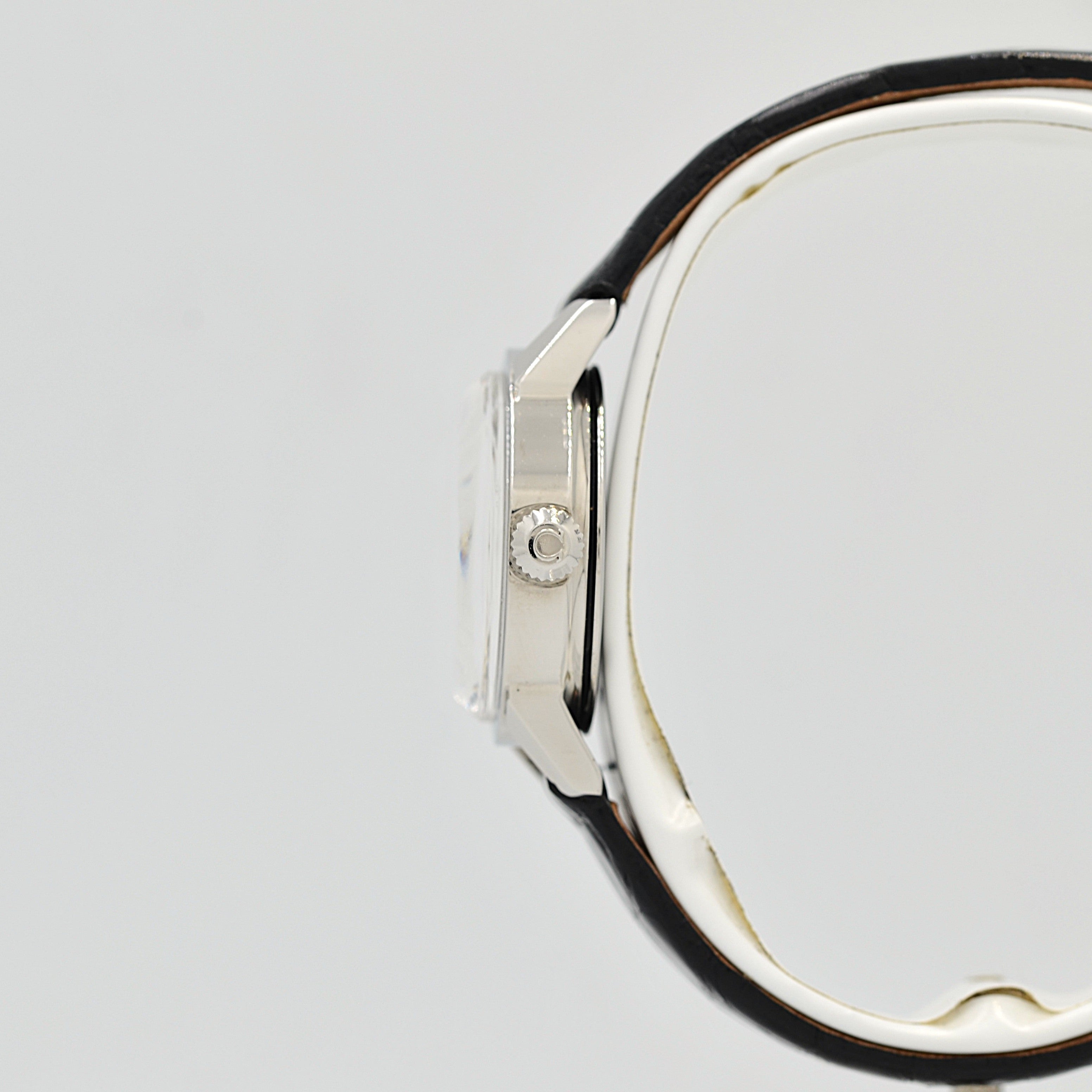 [OMEGA] Omega Round Model Stainless Steel Women's Size Silver Upright Arabic with Genuine Buckle