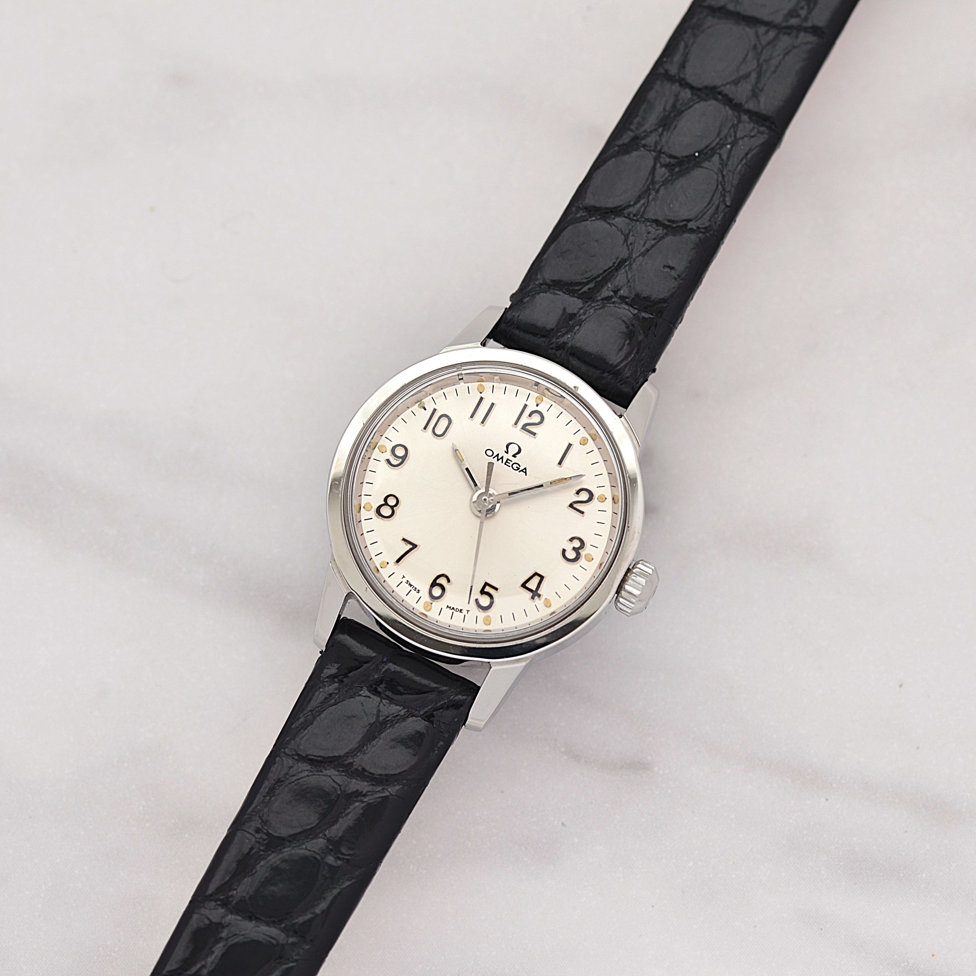 [OMEGA] Omega Round Model Stainless Steel Women's Size Silver Upright Arabic with Genuine Buckle