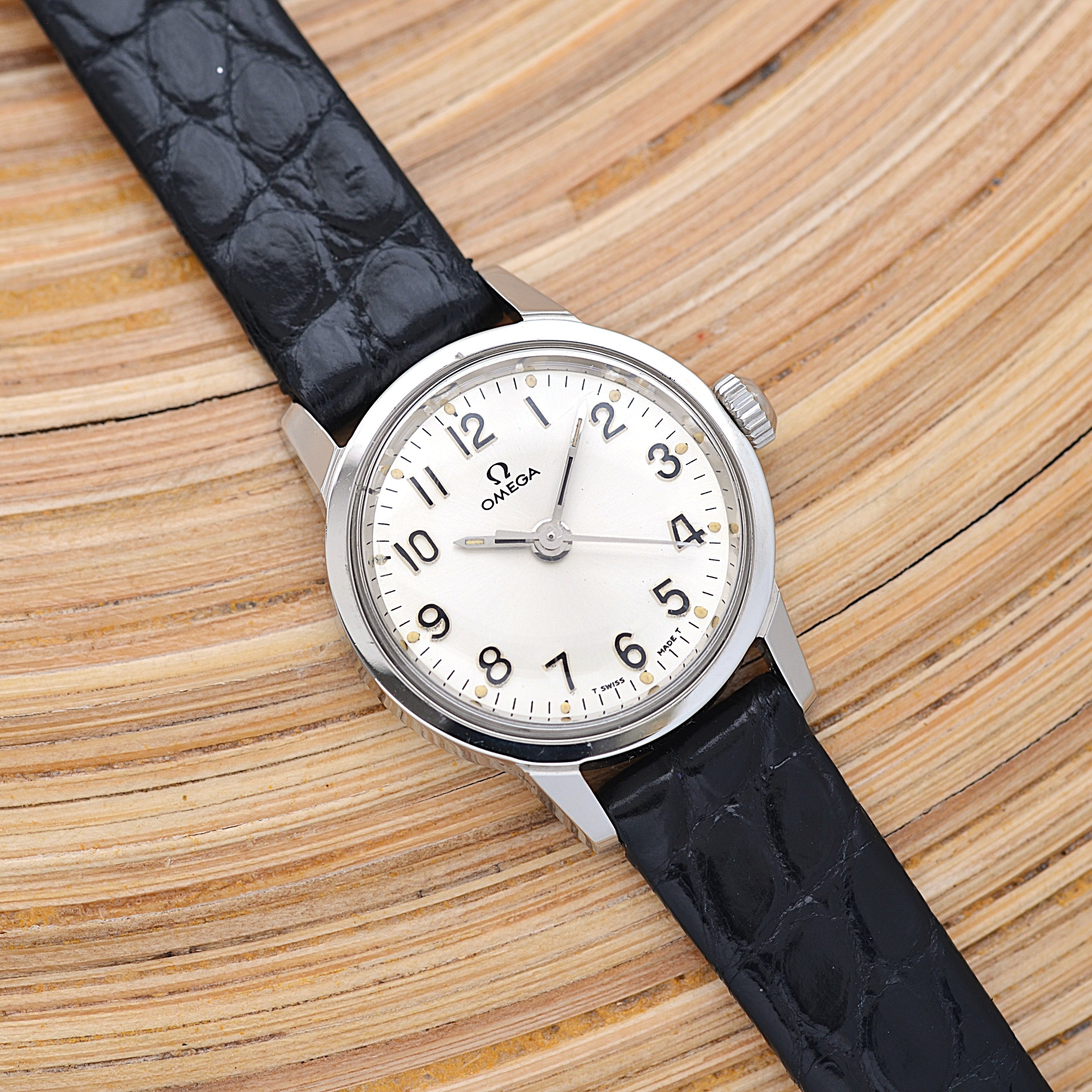 [OMEGA] Omega Round Model Stainless Steel Women's Size Silver Upright Arabic with Genuine Buckle