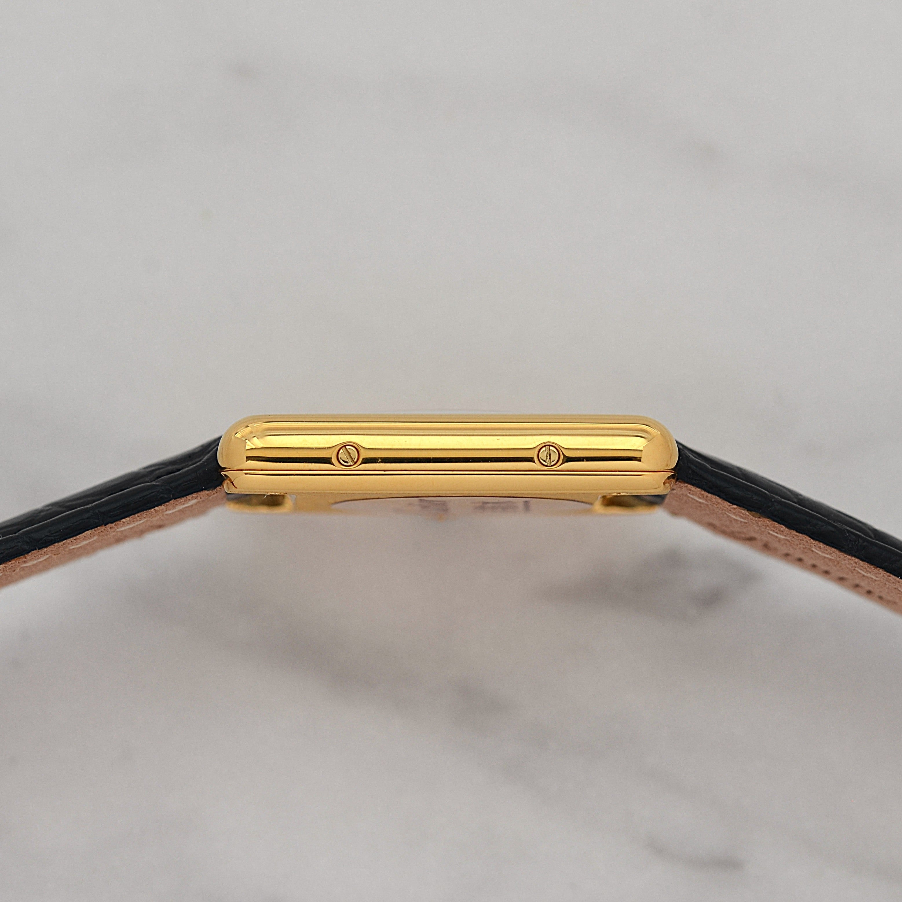 【Cartier】Cartier Must Tank SM Black 4 Roman Numerals with Original D-Buckle, Cartier Complete Service Performed