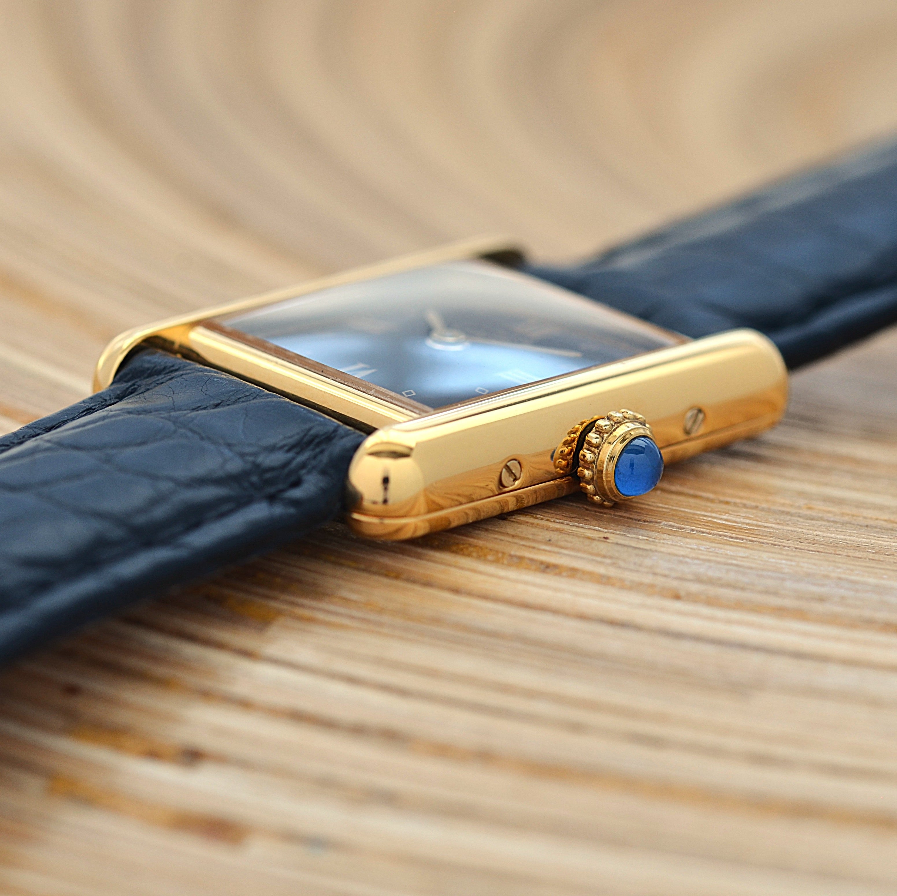 【Cartier】Cartier Must Tank SM Black 4 Roman Numerals with Original D-Buckle, Cartier Complete Service Performed