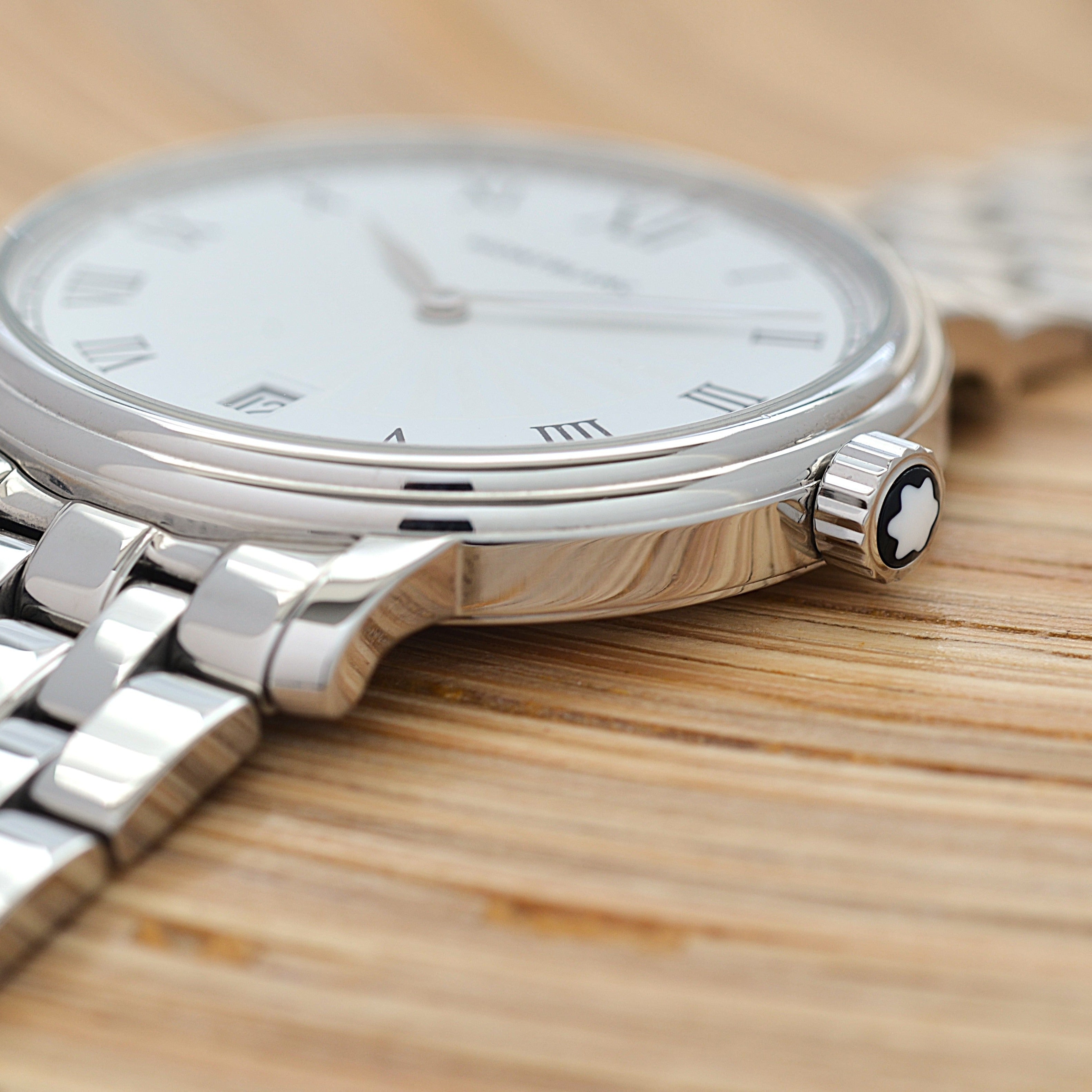 【MONTBLANC】モンブラン トラディションデイト White 36mm クォーツ 112636 付属品完備