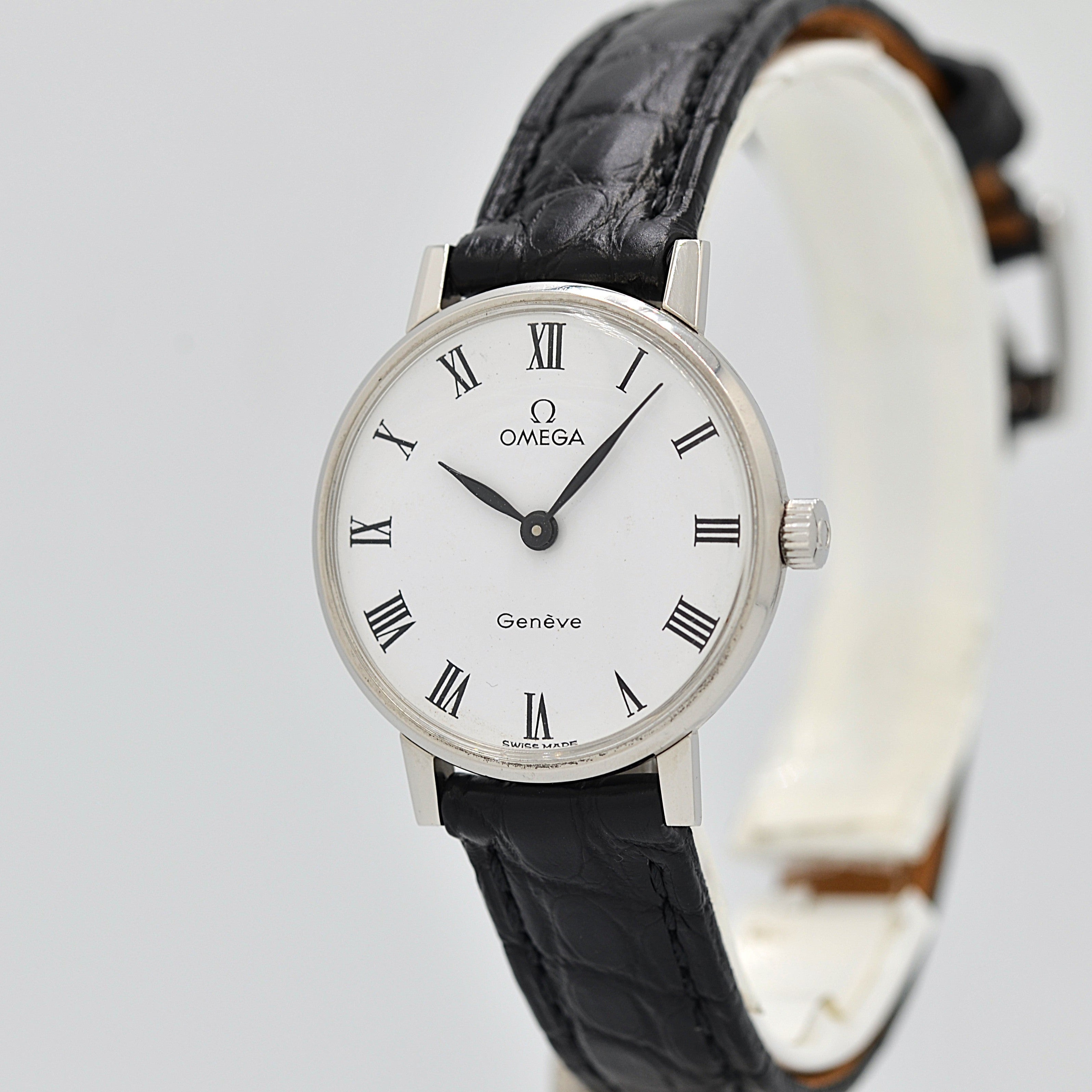 【OMEGA】Omega Genève SS Round White Roman with original buckle