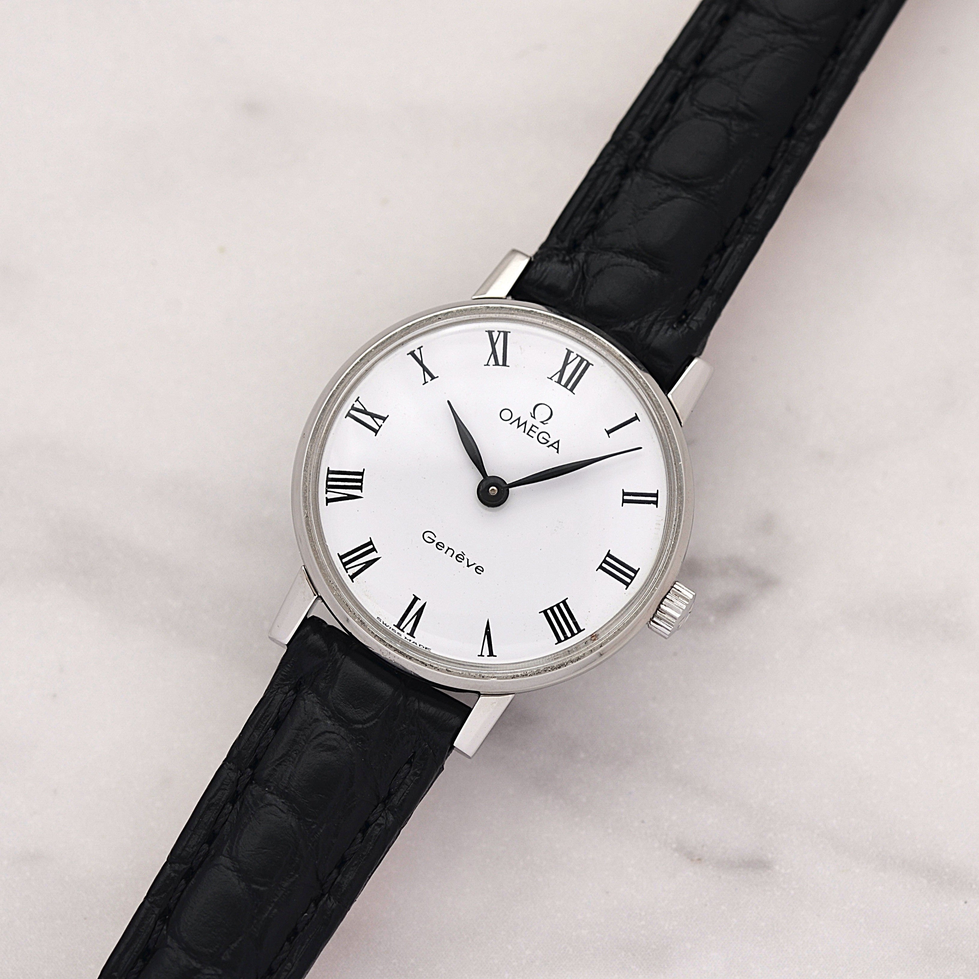 【OMEGA】Omega Genève SS Round White Roman with original buckle