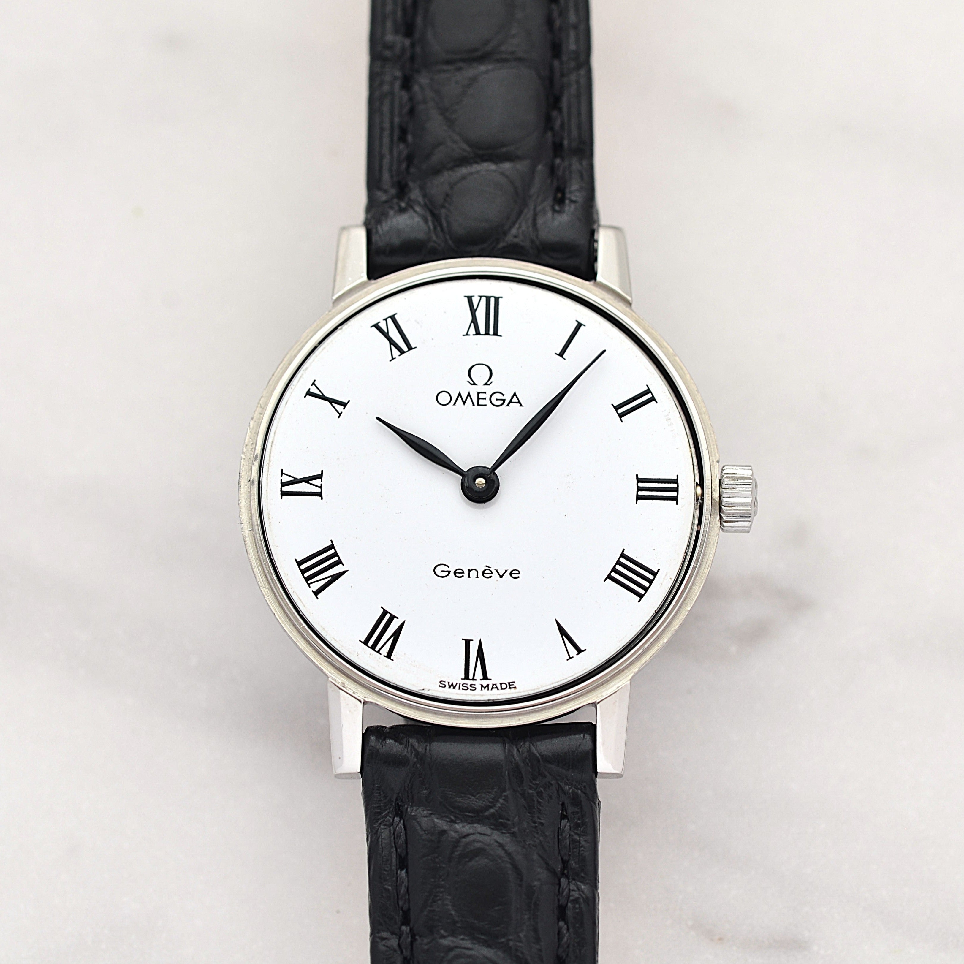 【OMEGA】Omega Genève SS Round White Roman with original buckle
