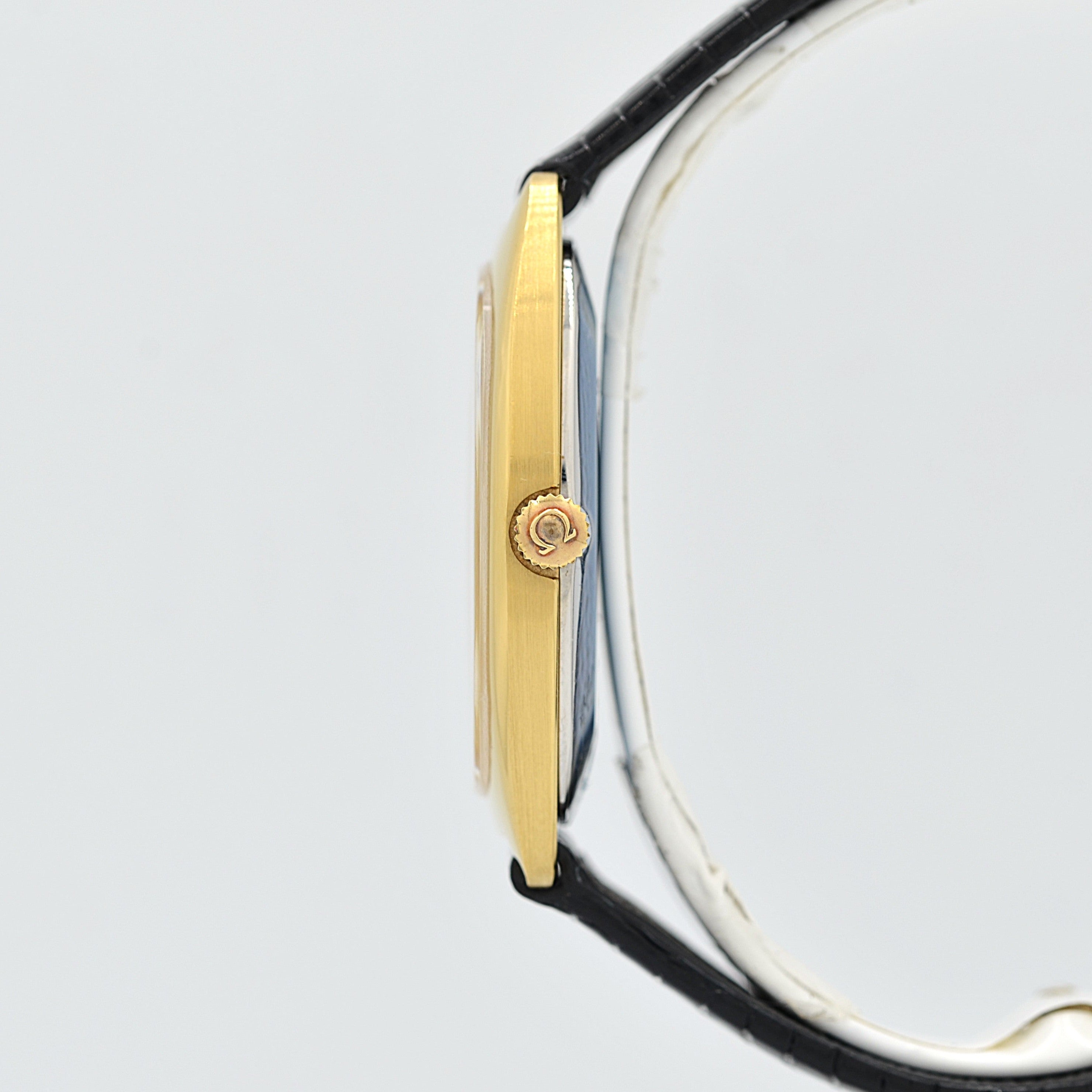 【OMEGA】オメガ デヴィル GP テレビスクリーンケース Gold 純正尾錠付き デッドストック