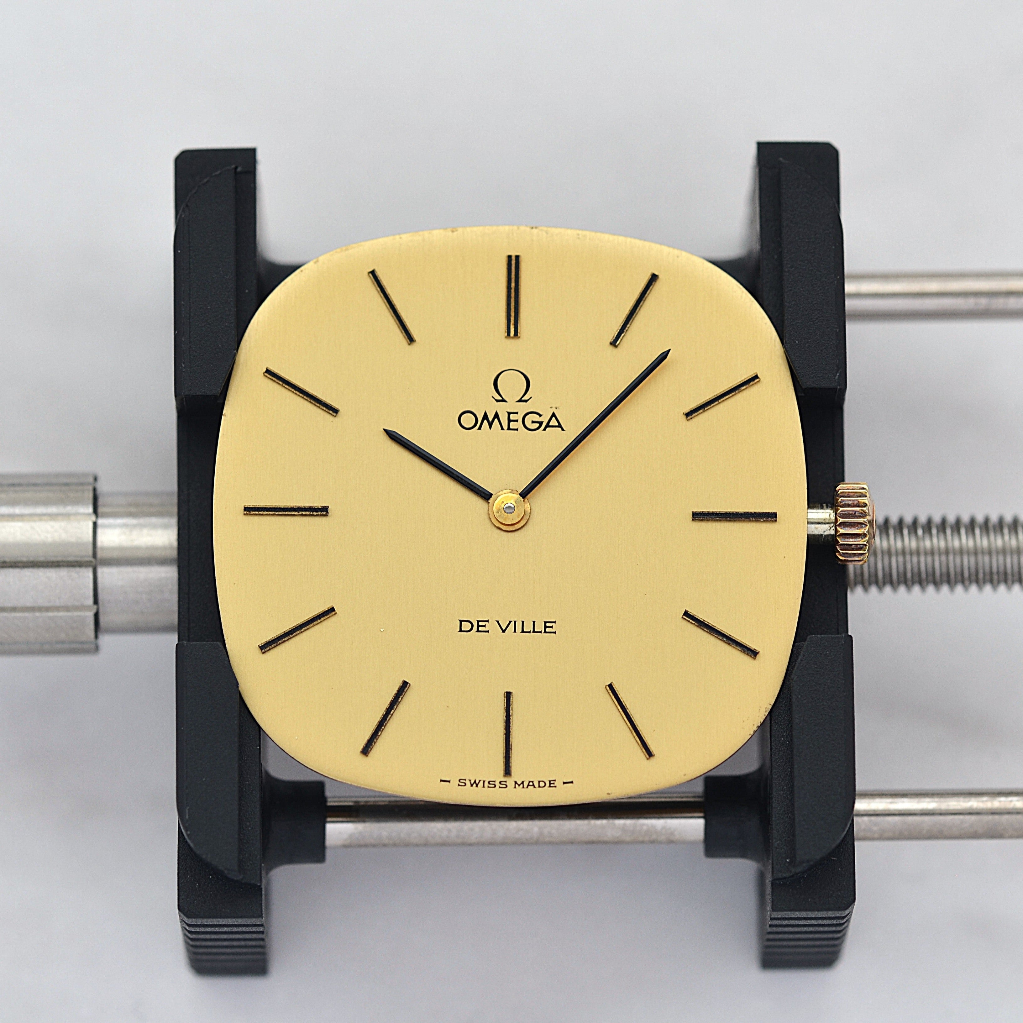 【OMEGA】オメガ デヴィル GP テレビスクリーンケース Gold 純正尾錠付き デッドストック